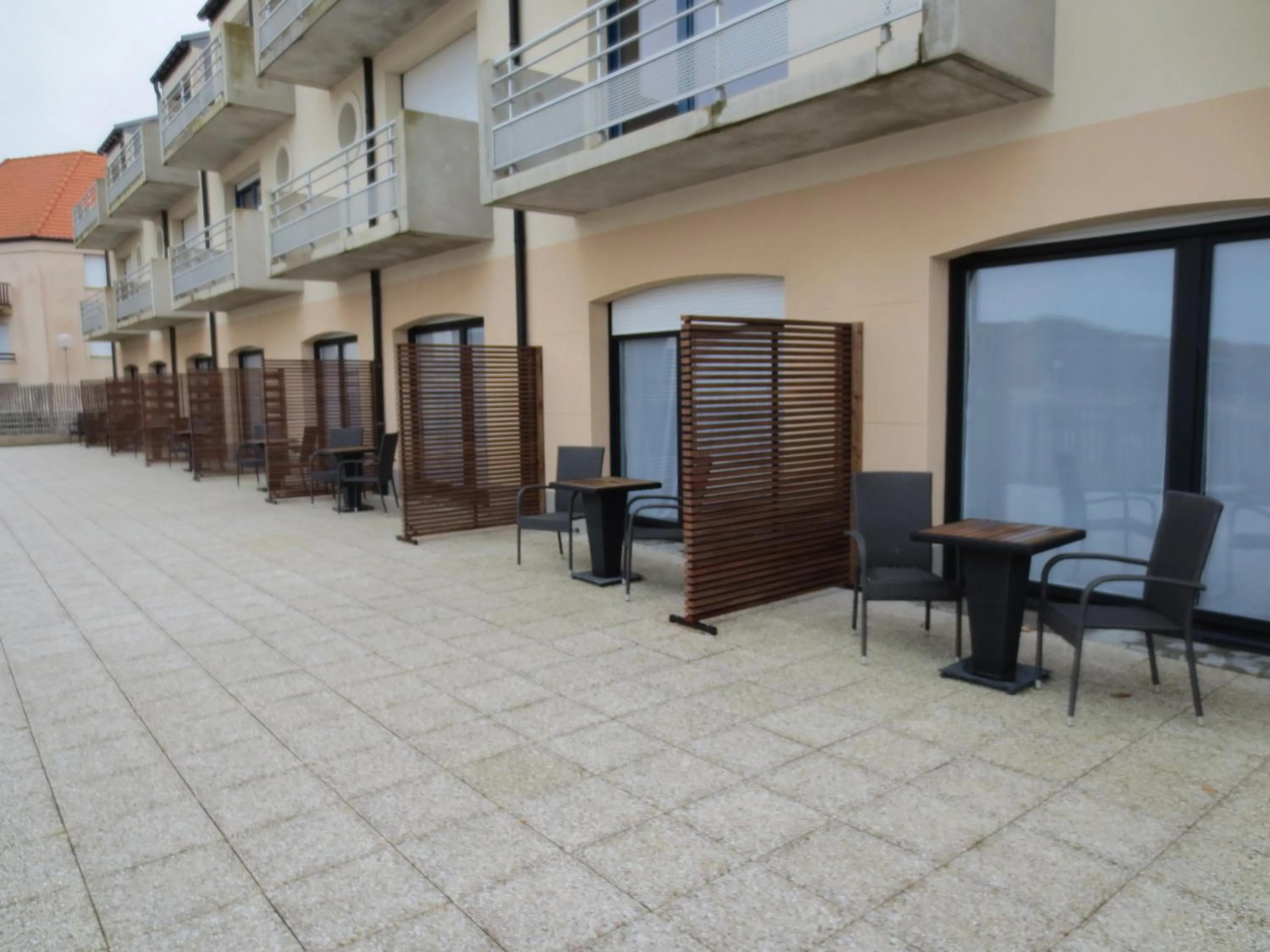 Balcony/Terrace in Logis- Hôtel de la Baie de Wissant & Appartements