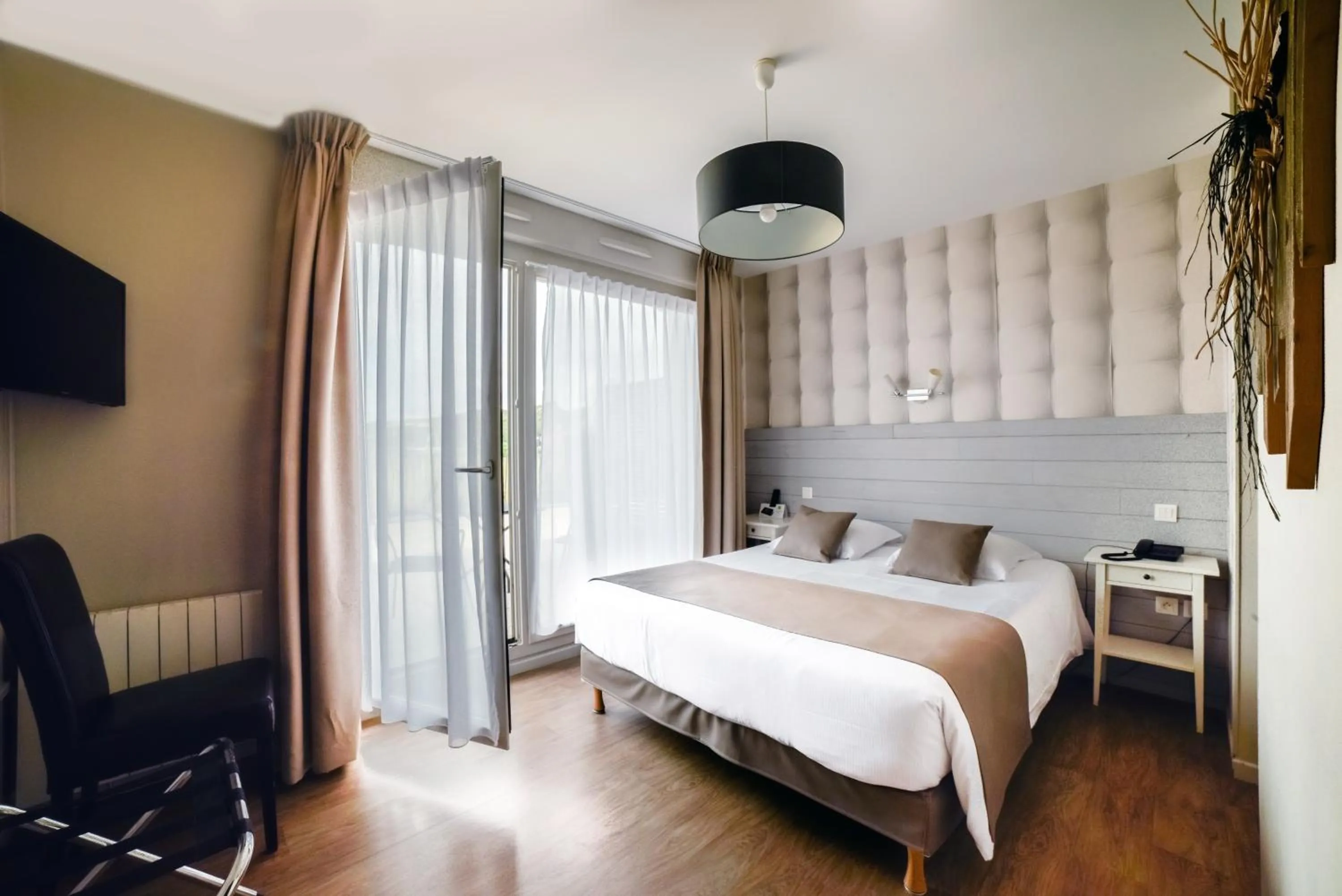 Bed in Logis- Hôtel de la Baie de Wissant & Appartements