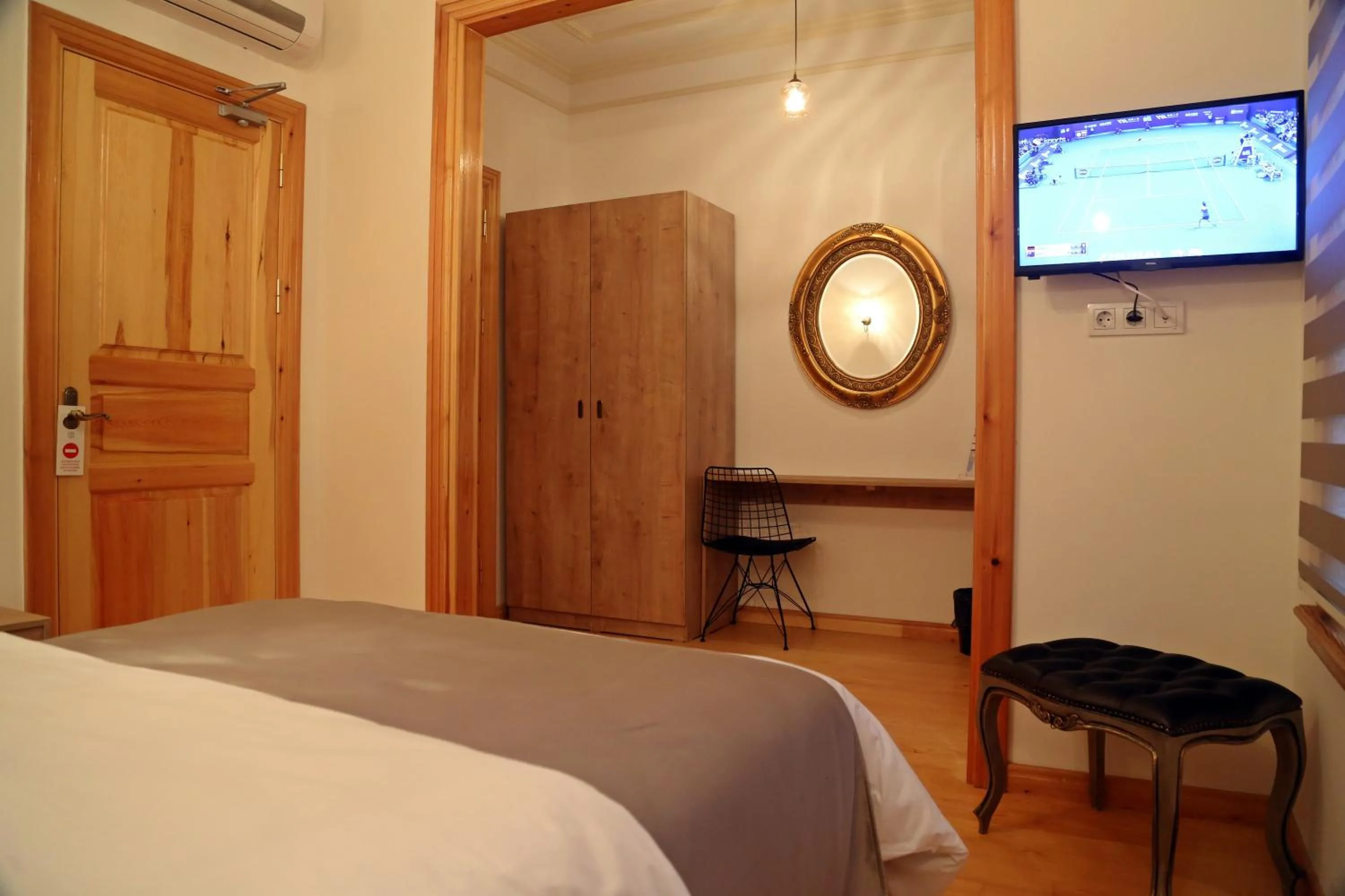 Bedroom, Bed in Belizia Hotel