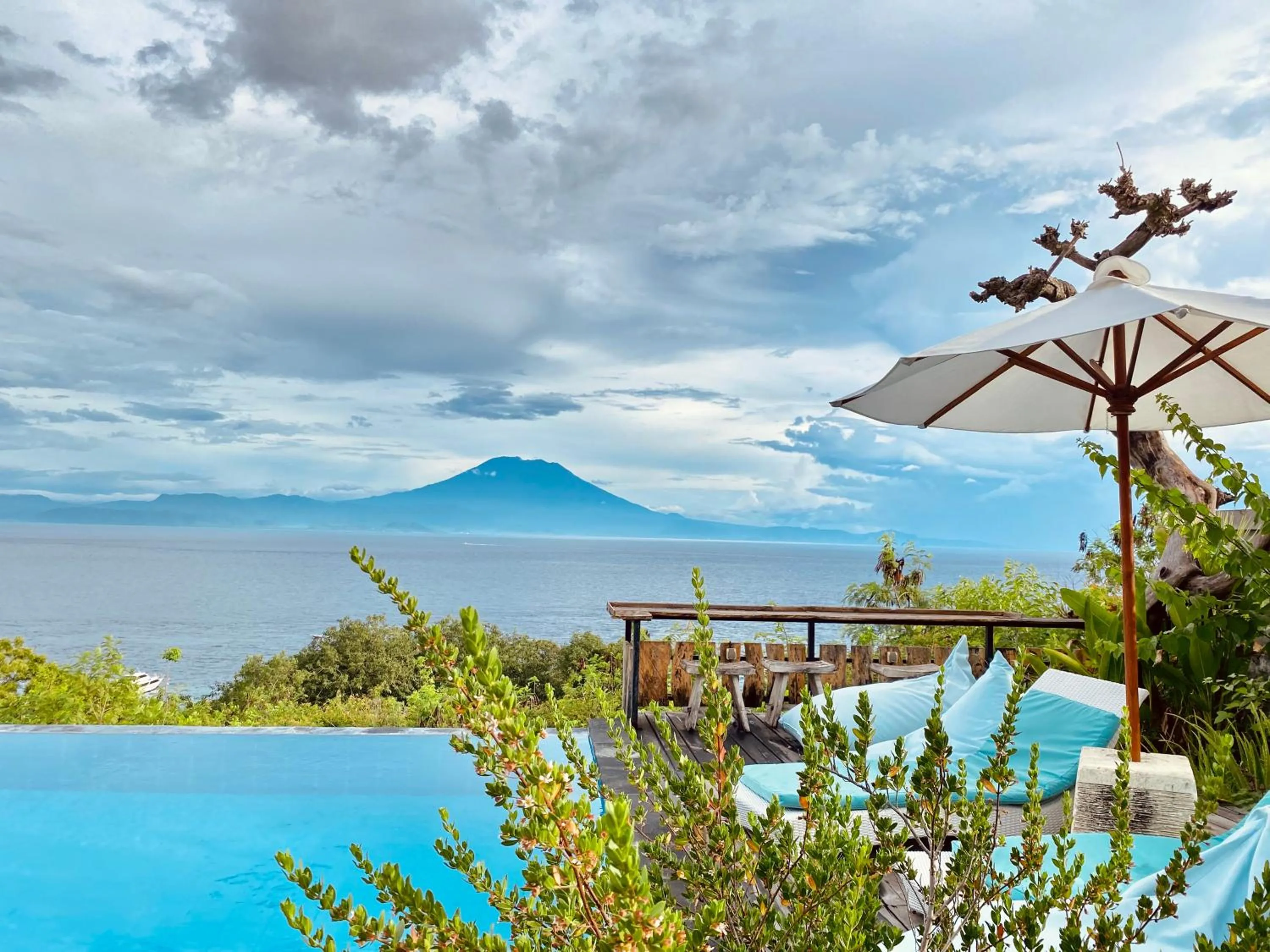 Day in Daphila Cottage