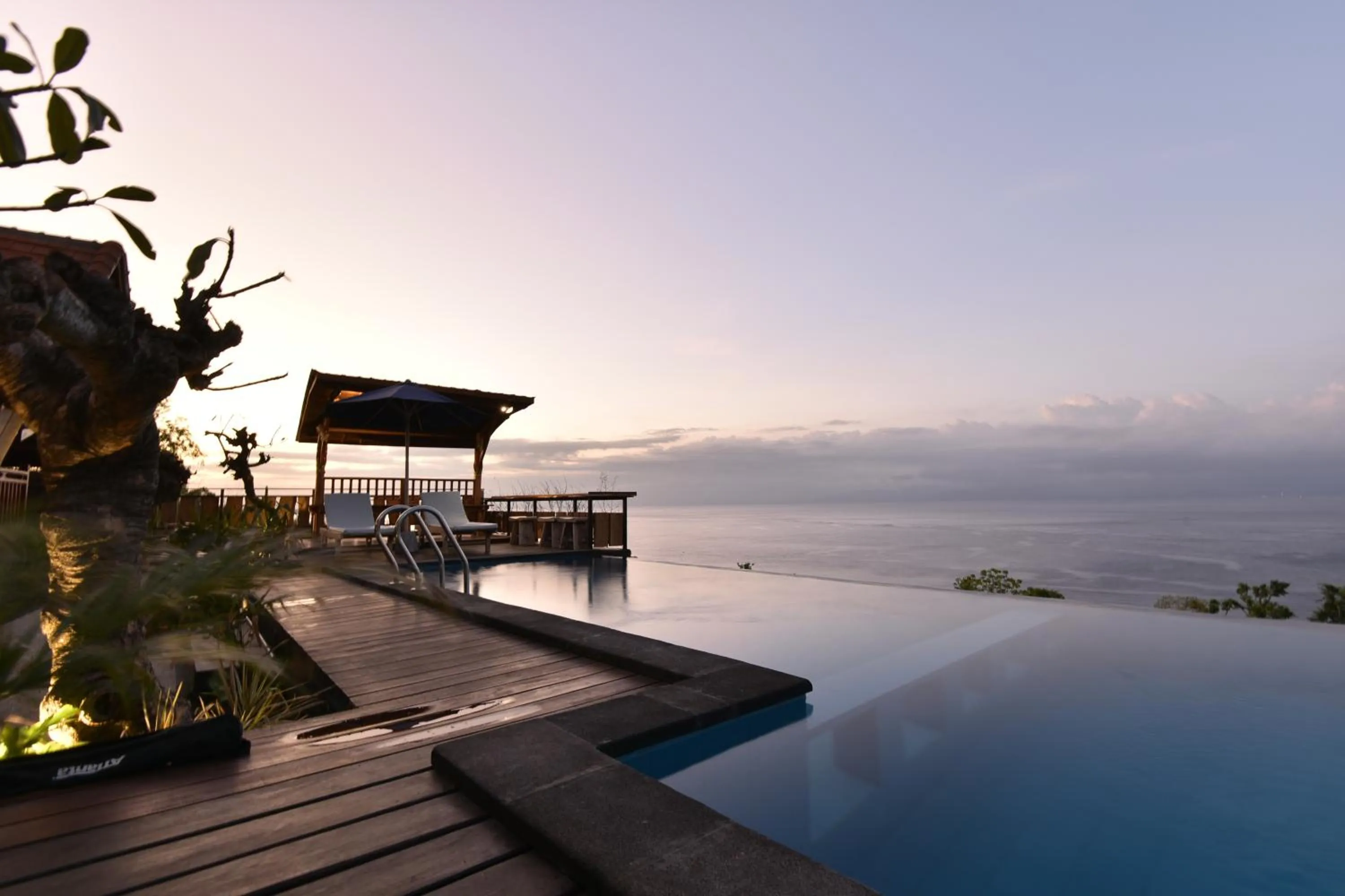 Sea view in Daphila Cottage