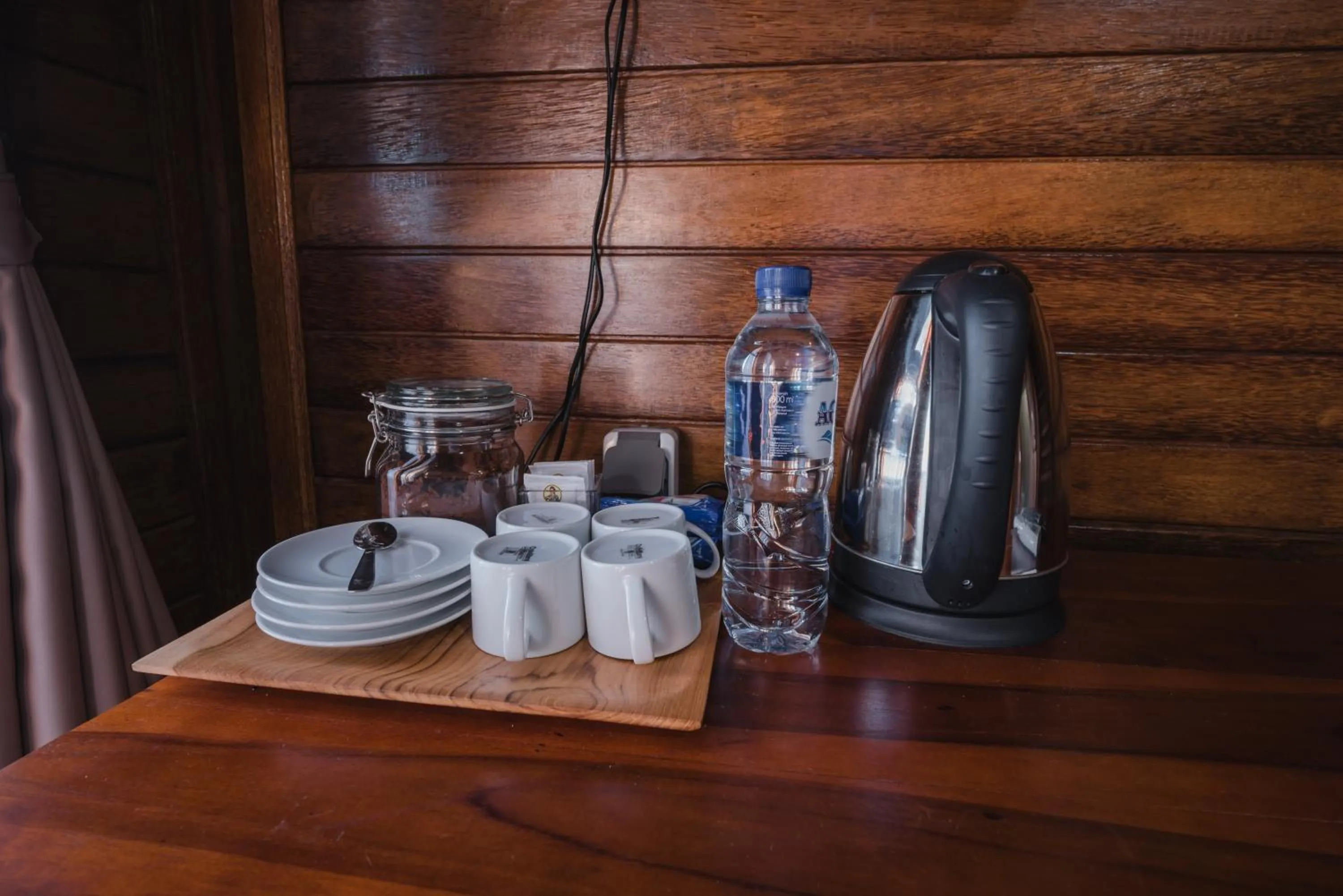 Coffee/tea facilities in Daphila Cottage