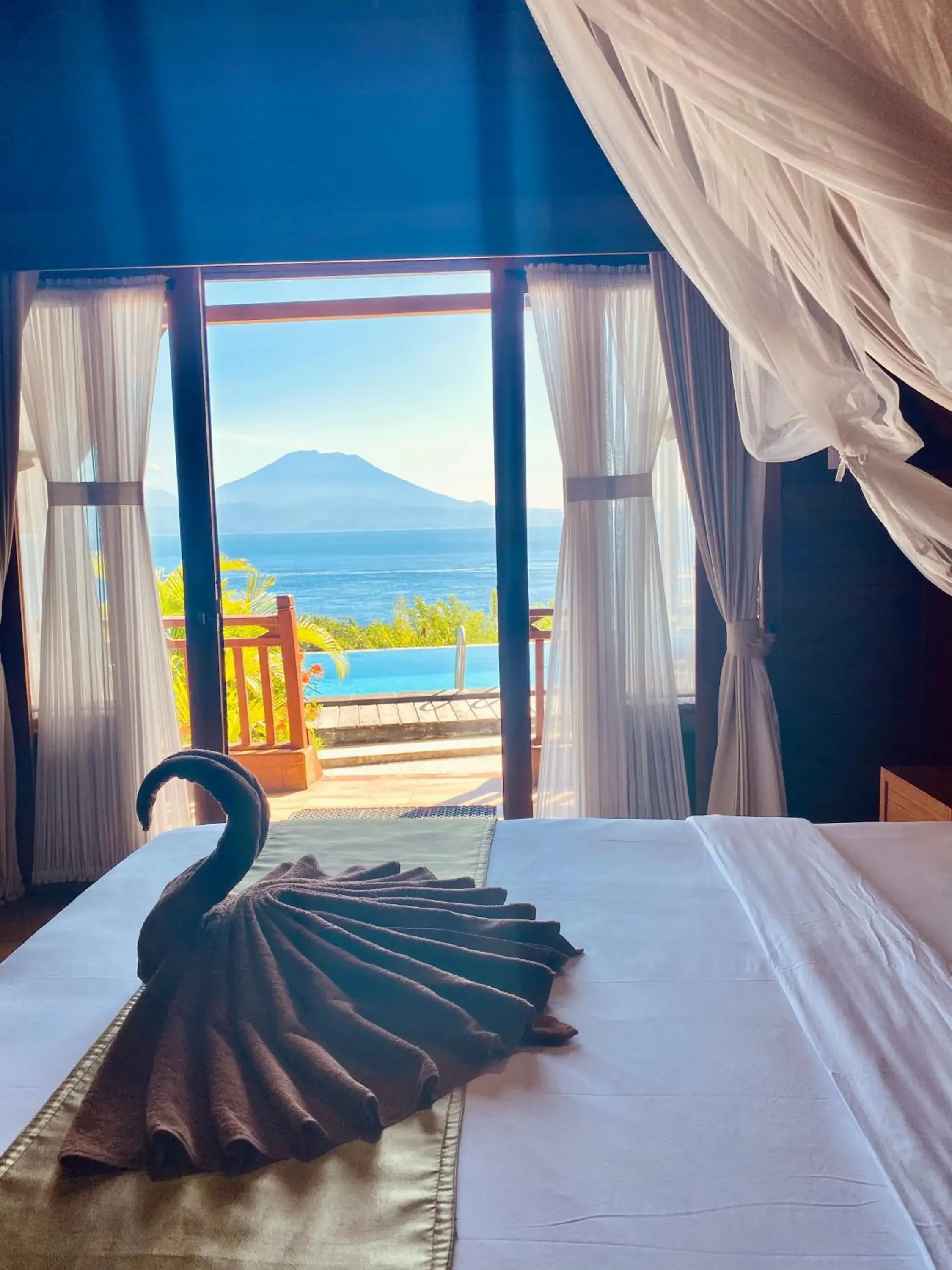 Deluxe Room with Sea View in Daphila Cottage Deluxe Room with Sea View in Daphila Cottage