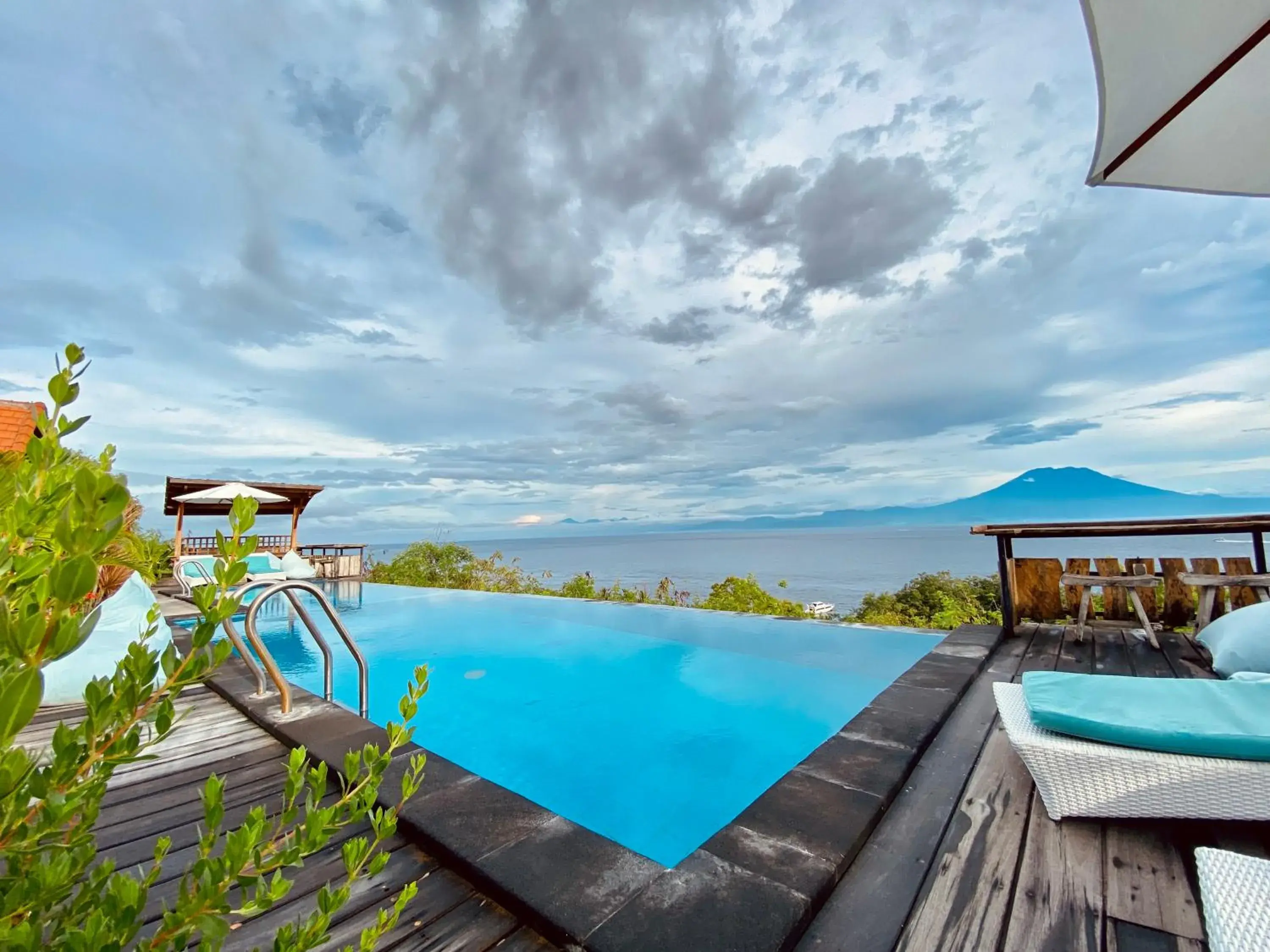 Pool view in Daphila Cottage Pool view in Daphila Cottage
