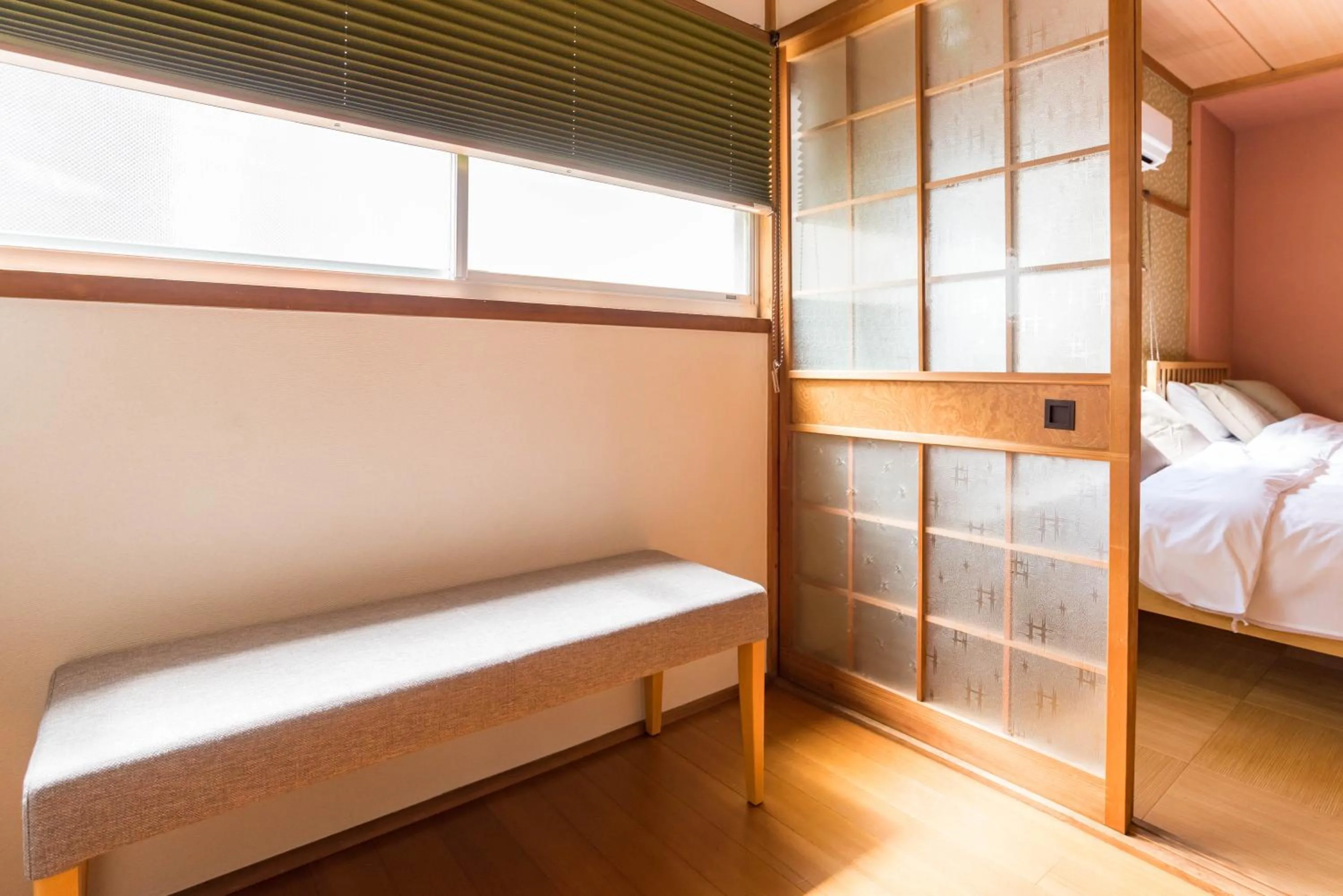 Other, Bed in Tino Kawara