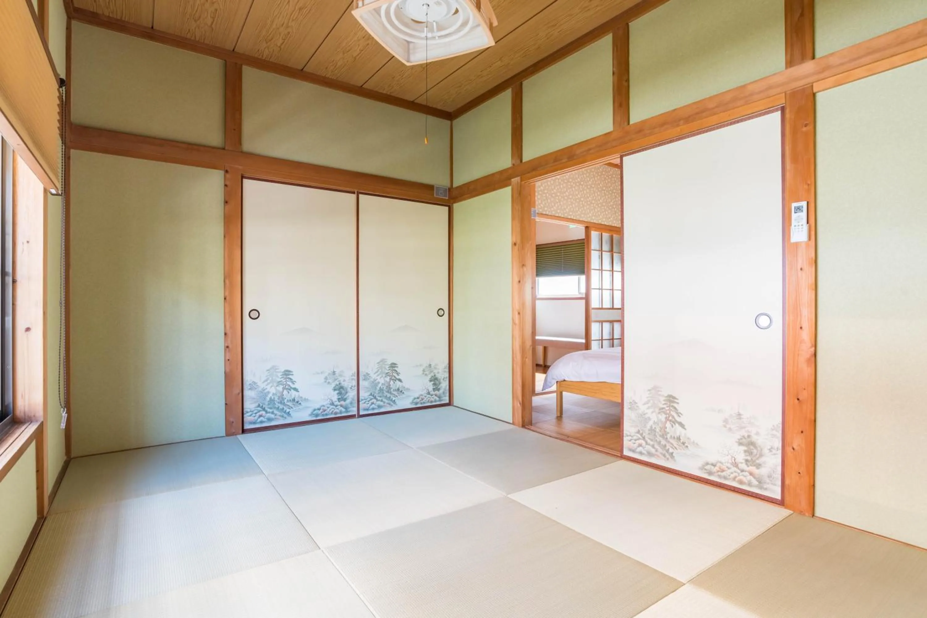 Bedroom in Tino Kawara