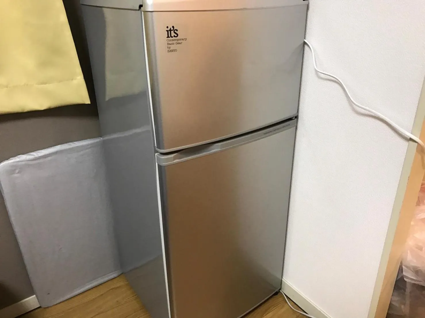 Kitchen or kitchenette in Guest House ZEN HAKATA Ohori Park 1