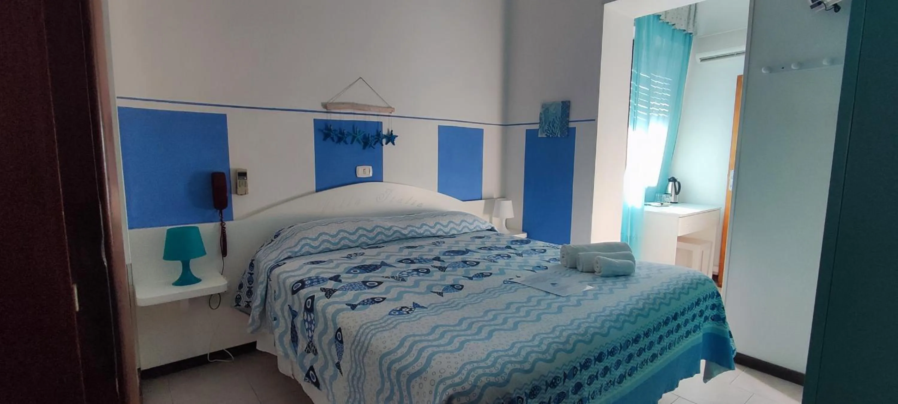 Bed in Hotel VILLA ITALIA B&B