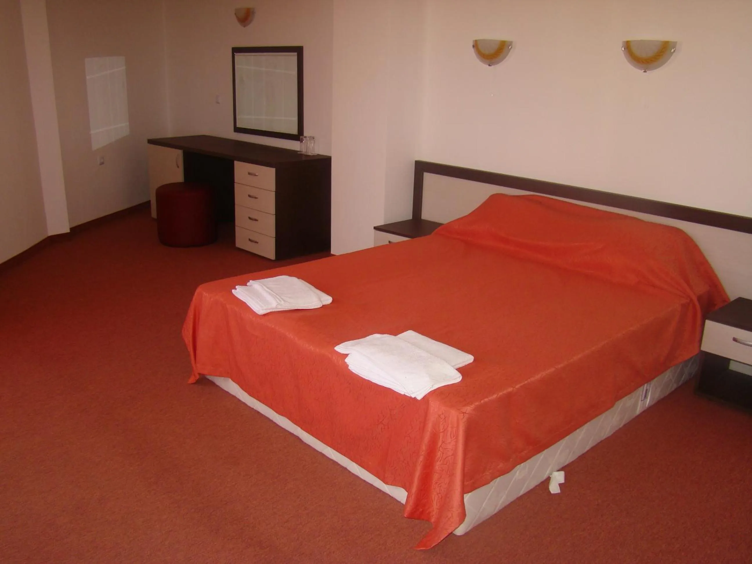 Photo of the whole room, Bed in Hotel Bellisimo