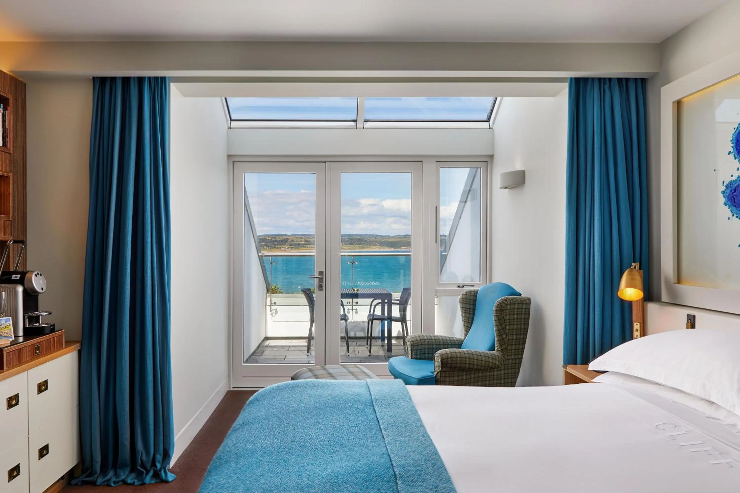 Bed in Cliff House Hotel