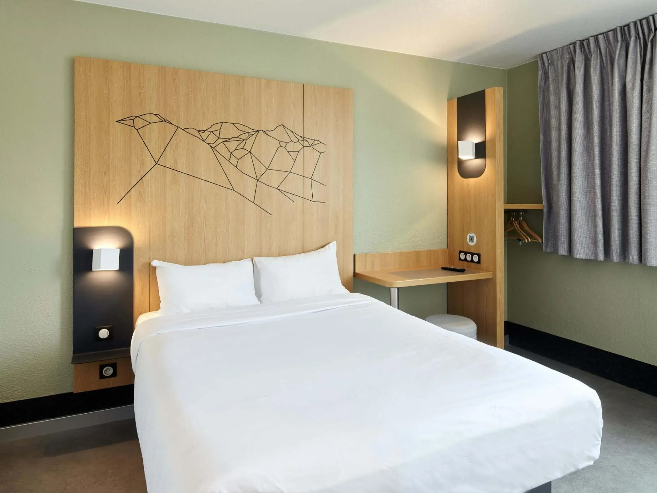 Double Room - Disability Access in B&B HOTEL Paris Roissy CDG Aéroport Double Room - Disability Access in B&B HOTEL Paris Roissy CDG Aéroport