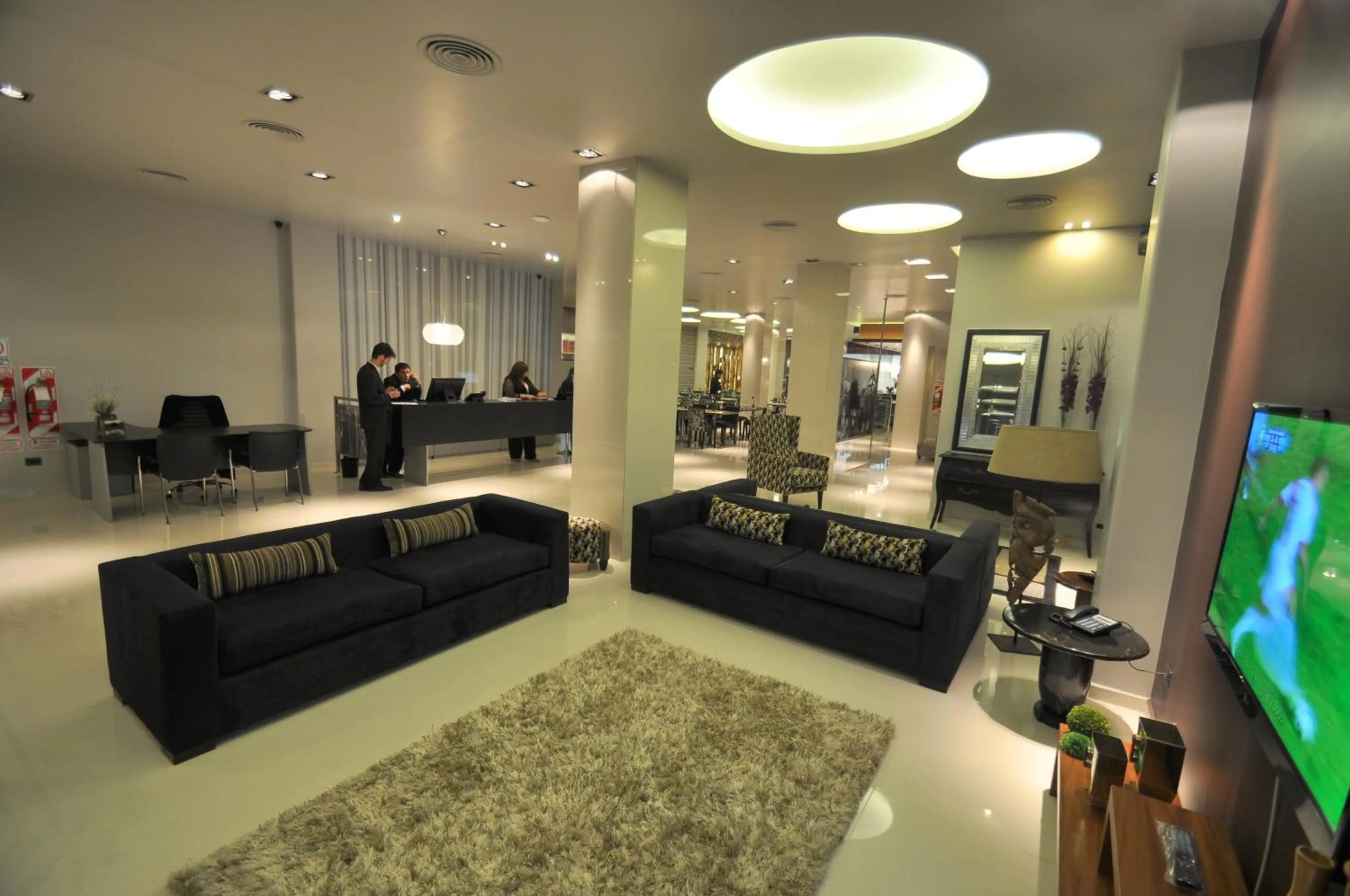 Lobby or reception in Hotel Bicentenario Suites & Spa