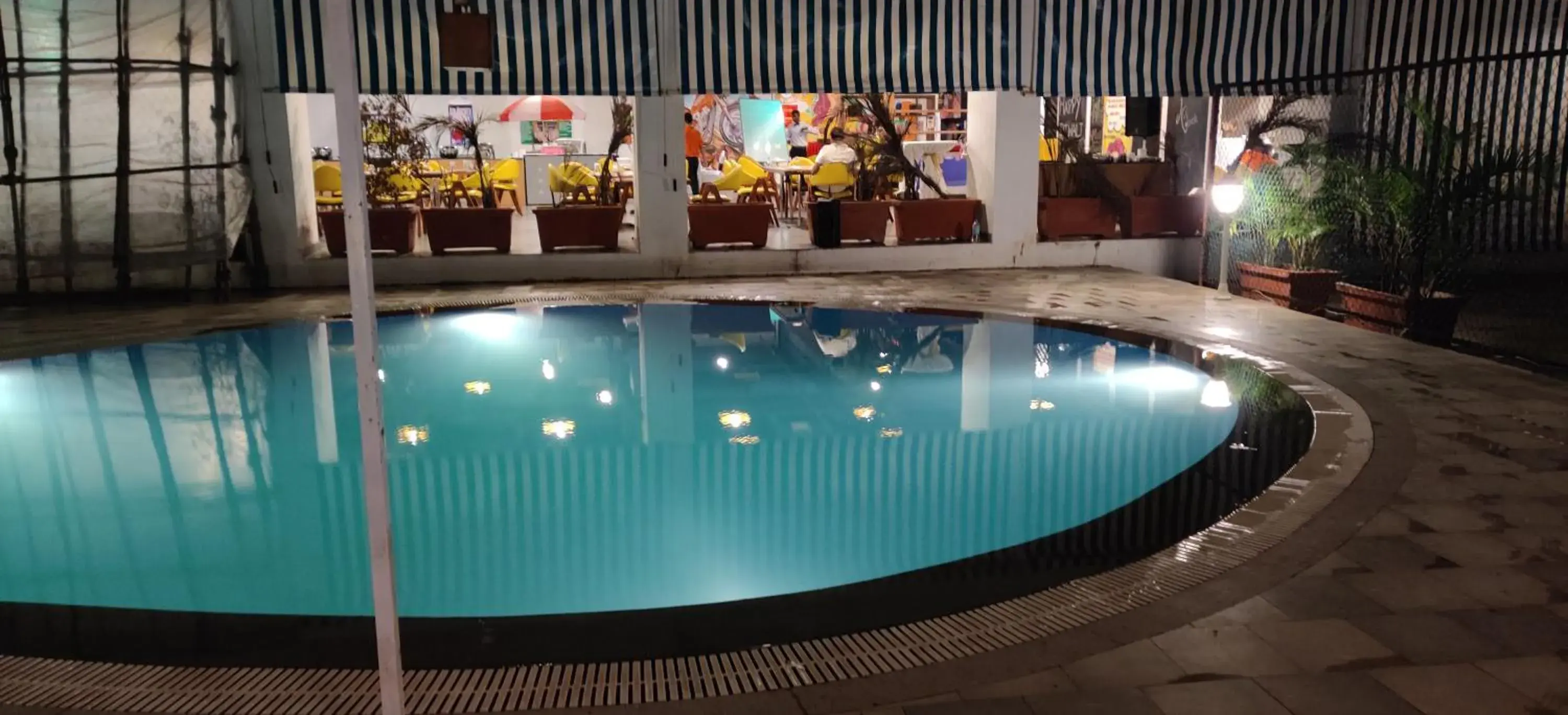 Swimming pool in Viola Beacon Resort, Lonavala Swimming pool in Viola Beacon Resort, Lonavala