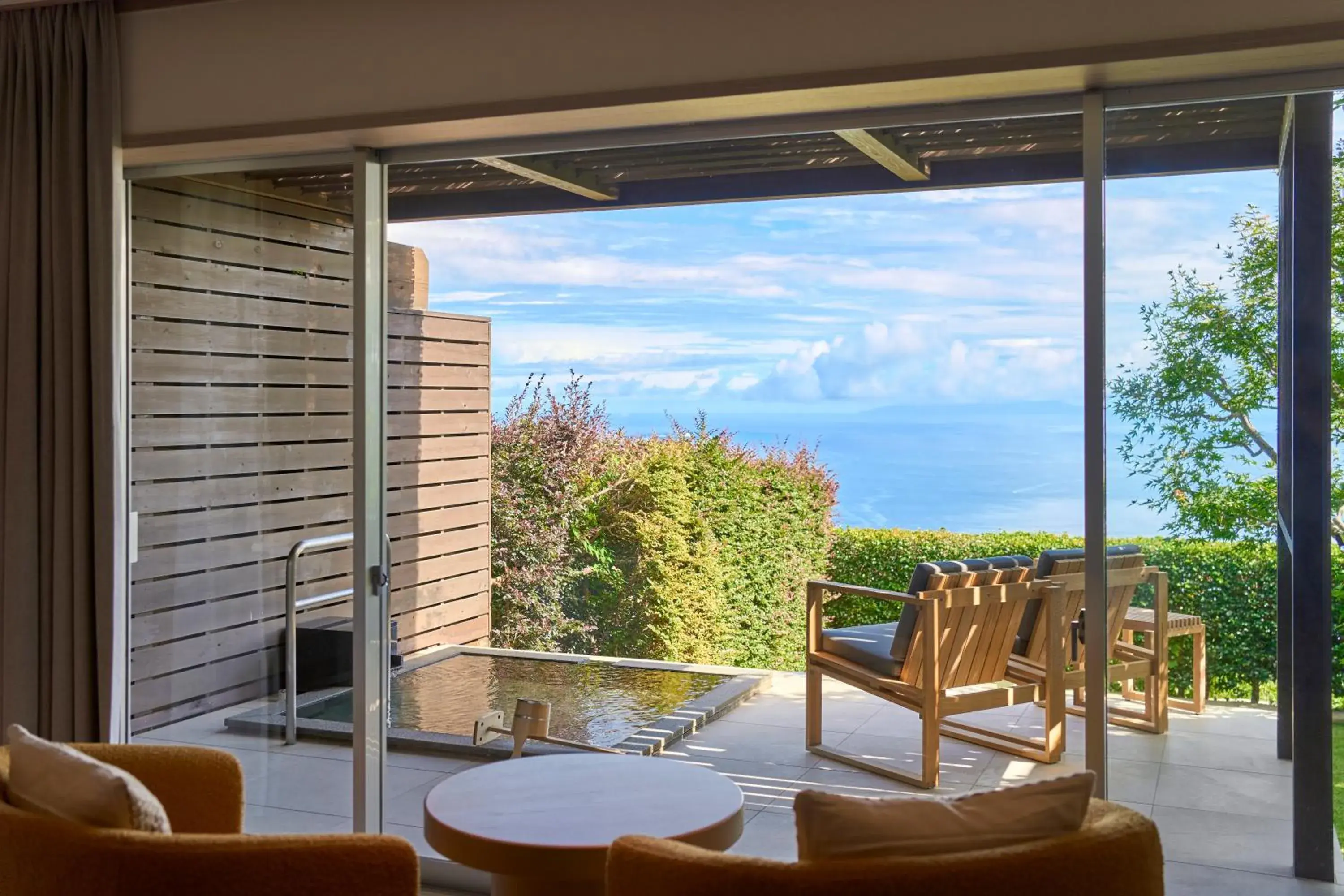 Hollywood Twin Room with Open Air Bath - single occupancy in Hotel Grand Bach Atami Crescendo Hollywood Twin Room with Open Air Bath - single occupancy in Hotel Grand Bach Atami Crescendo