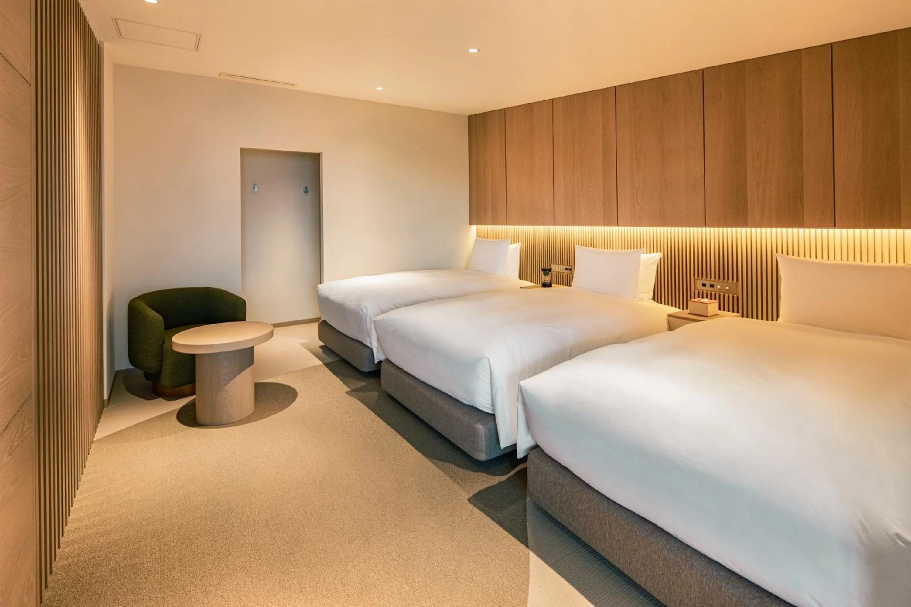 Bedroom, Bed in Hotel Grand Bach Atami Crescendo