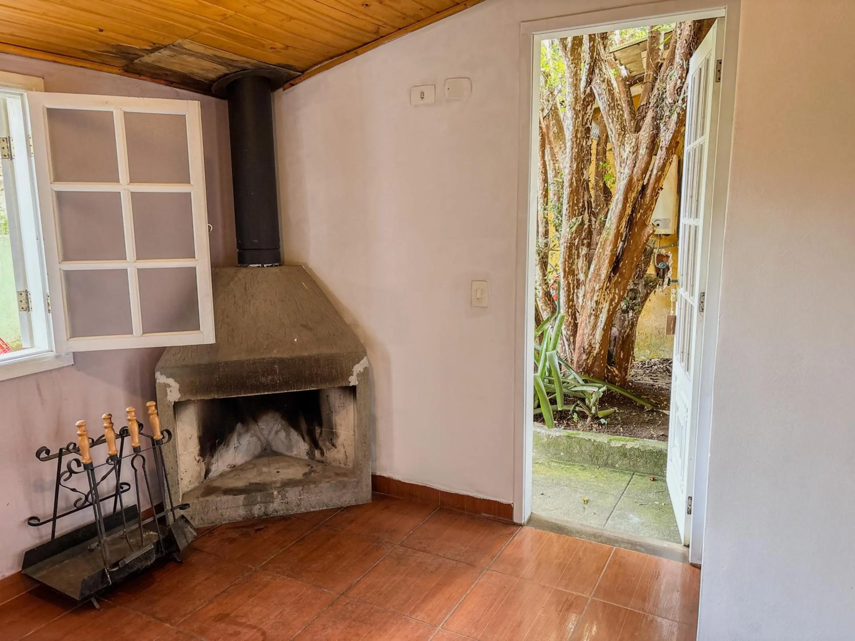 fireplace in Recanto Quinta da Jade