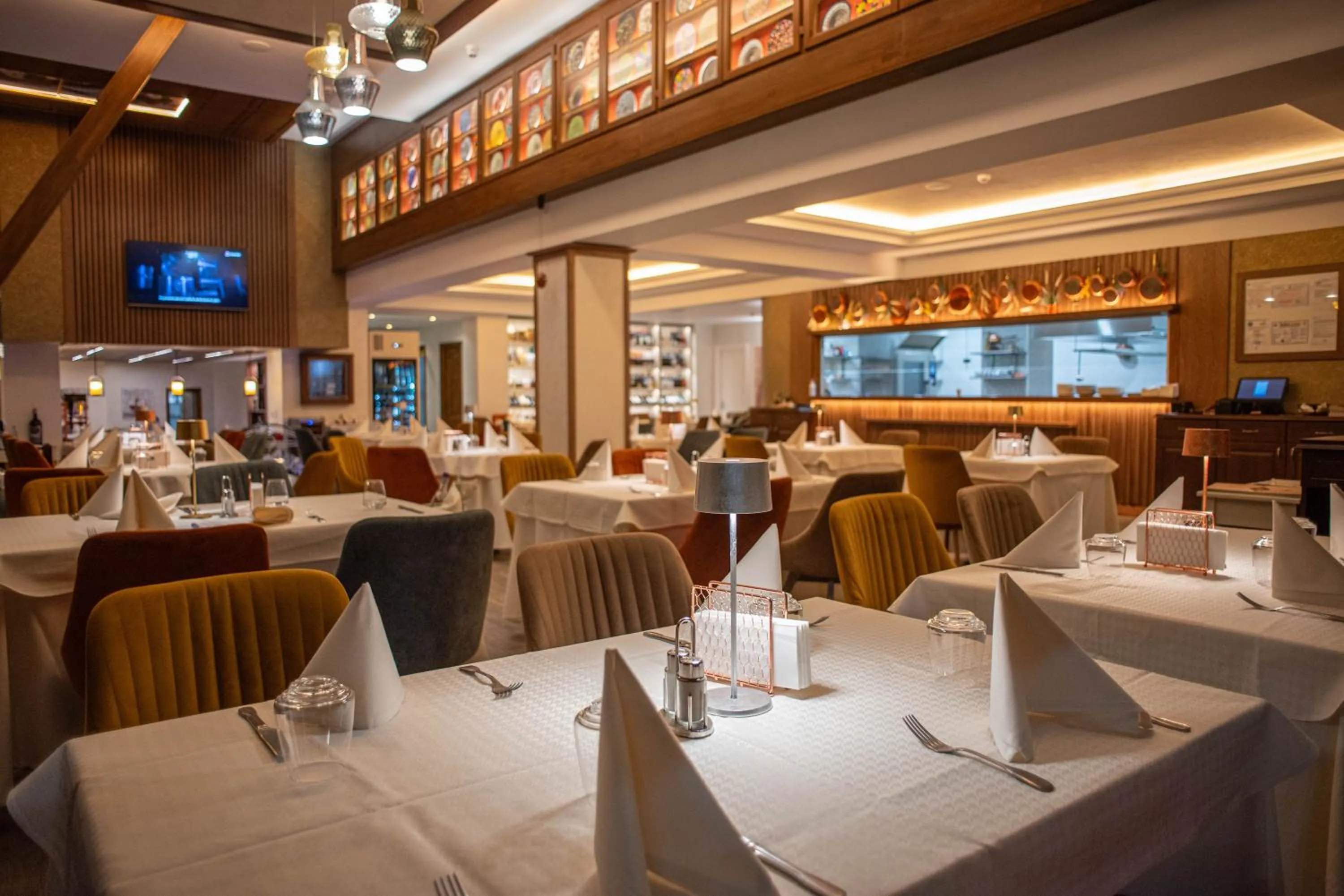 Restaurant/places to eat in Hotel Anda