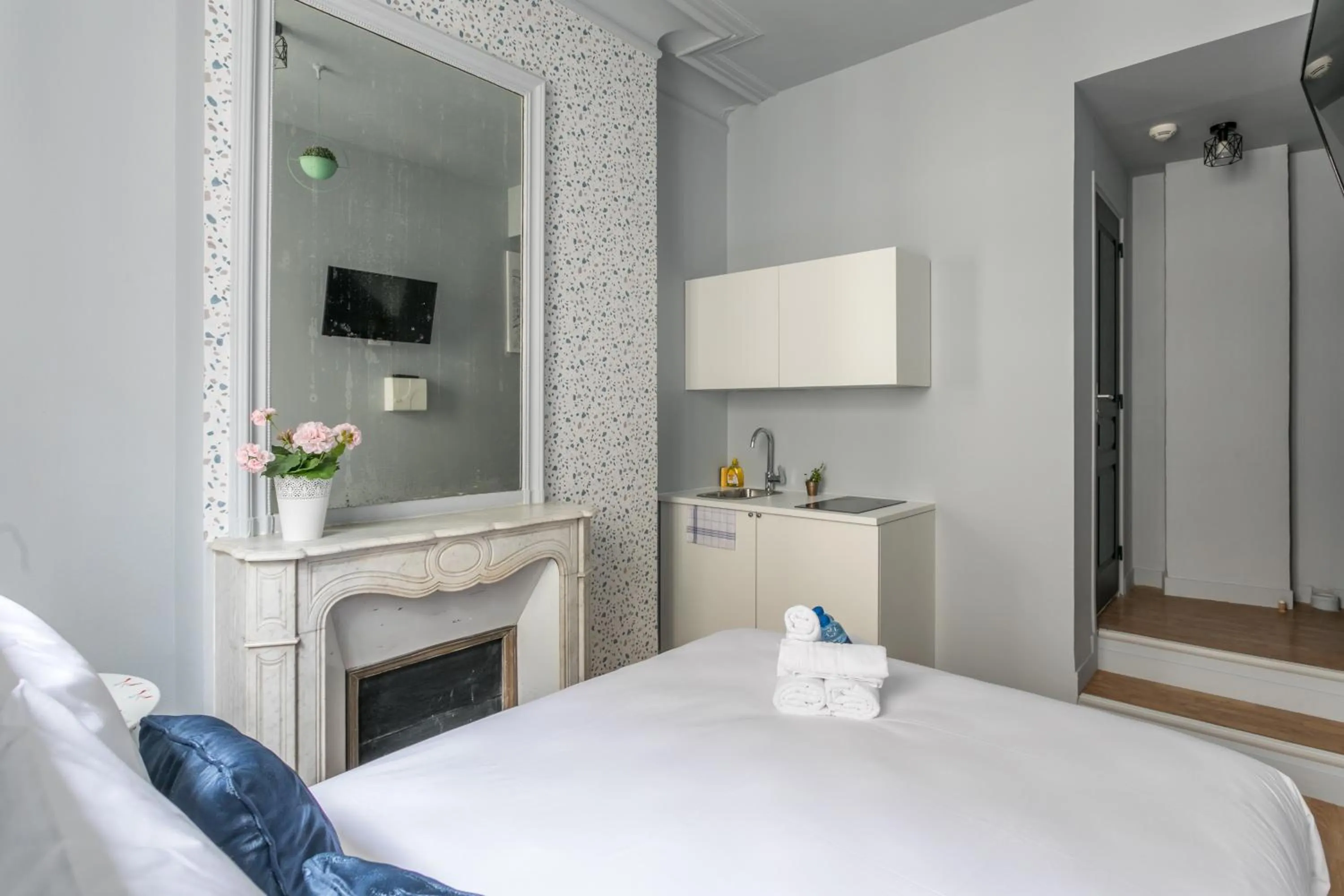 Bedroom, Bed in WS Saint-Lazare - Opera