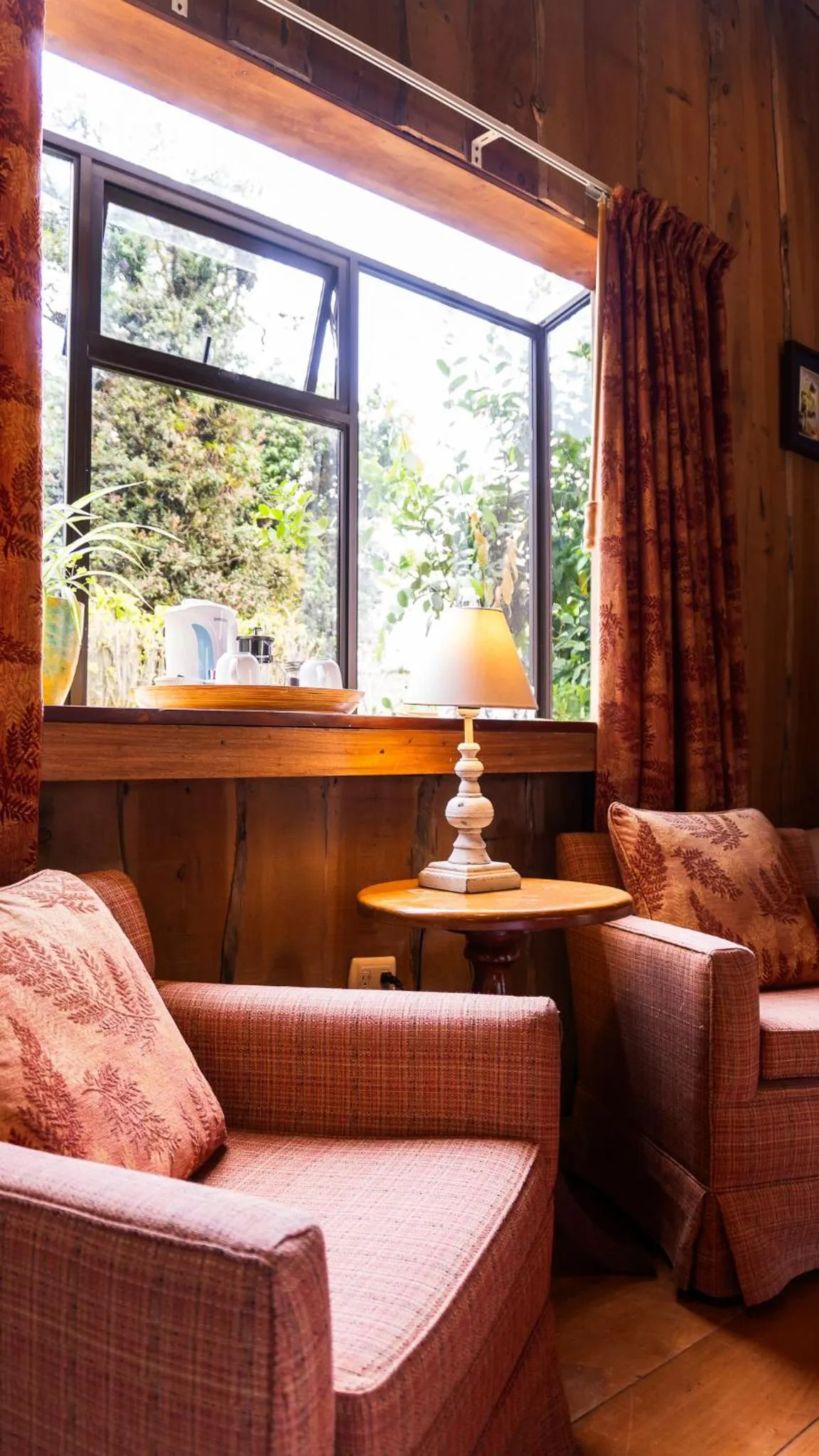 Living room in Poas Volcano Lodge