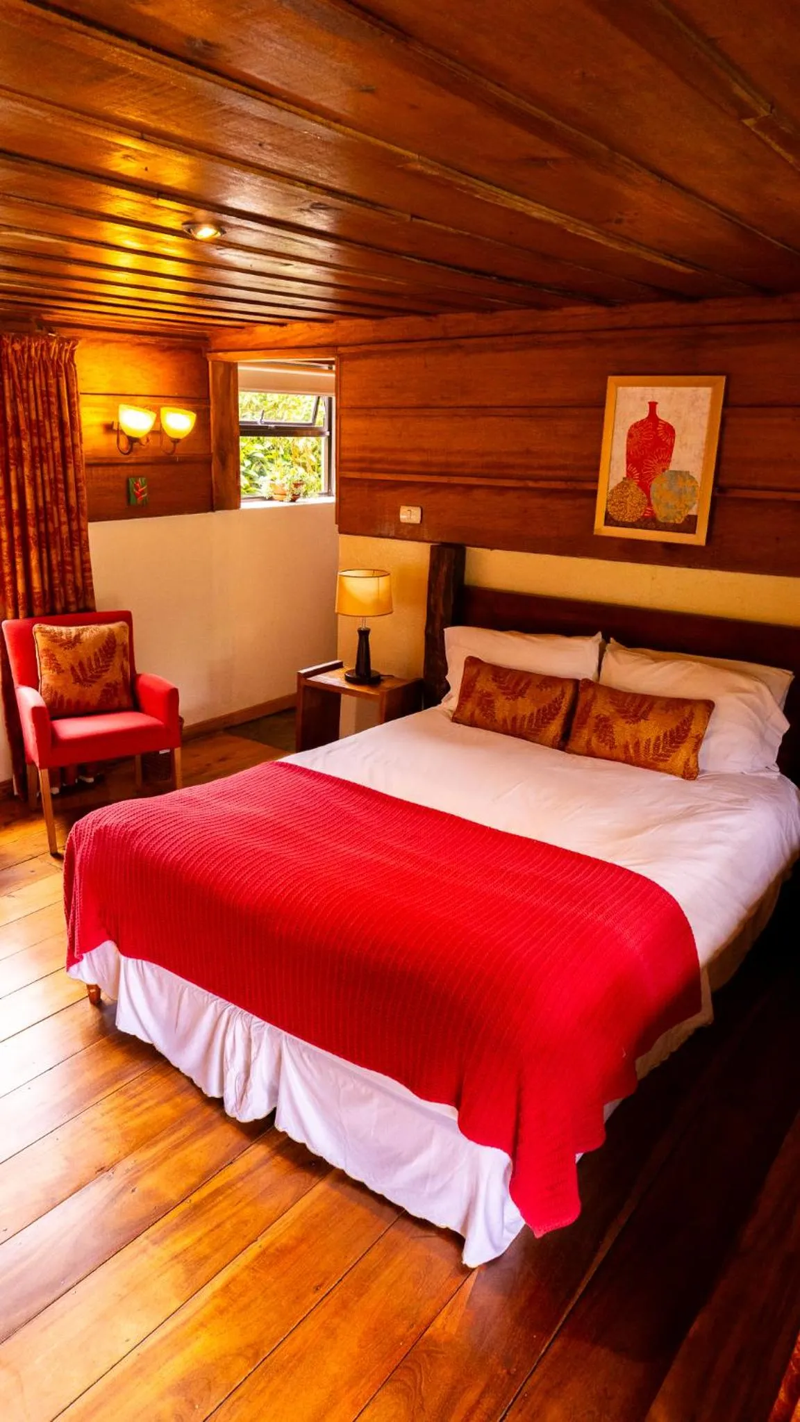Bed in Poas Volcano Lodge