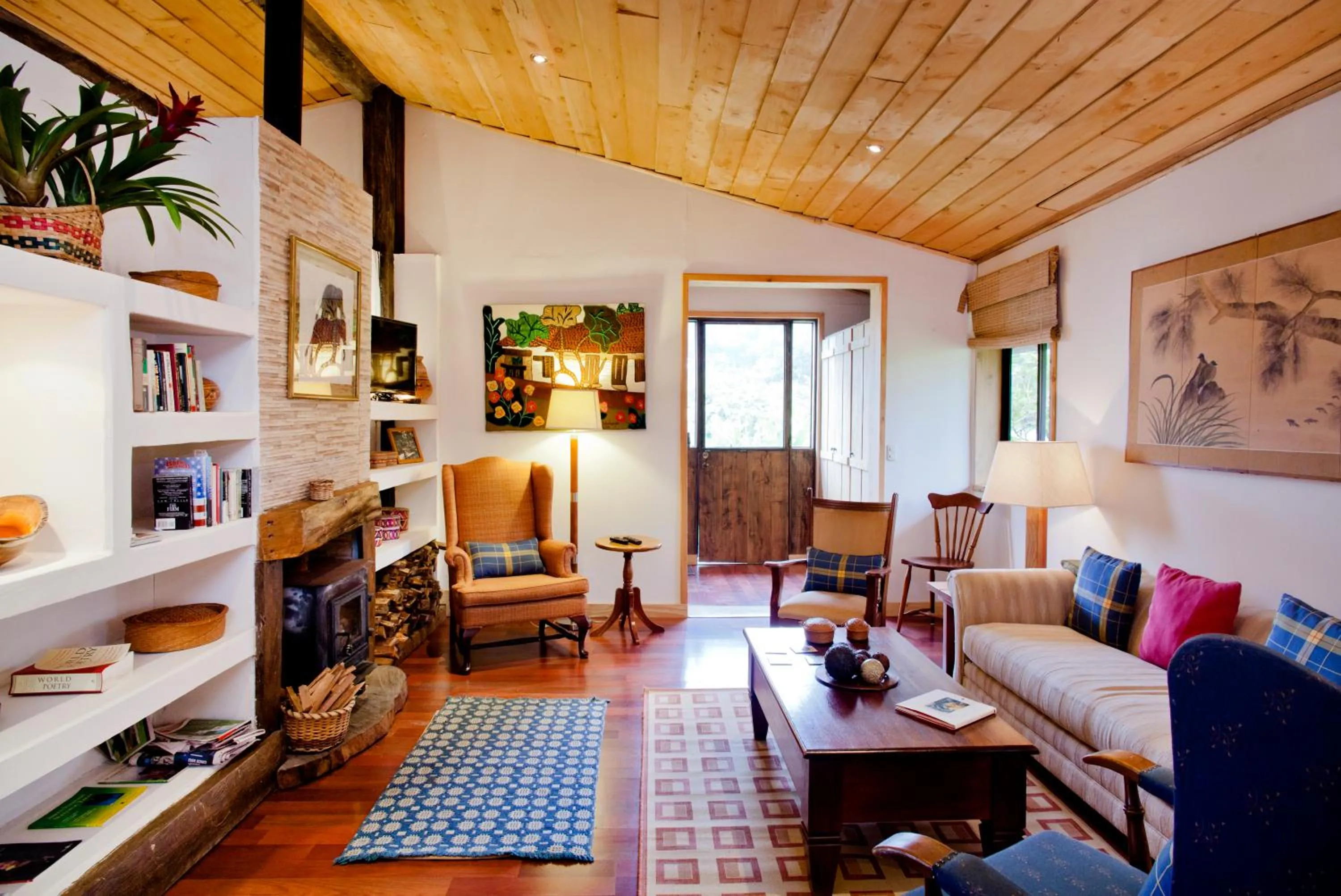 TV and multimedia in Poas Volcano Lodge