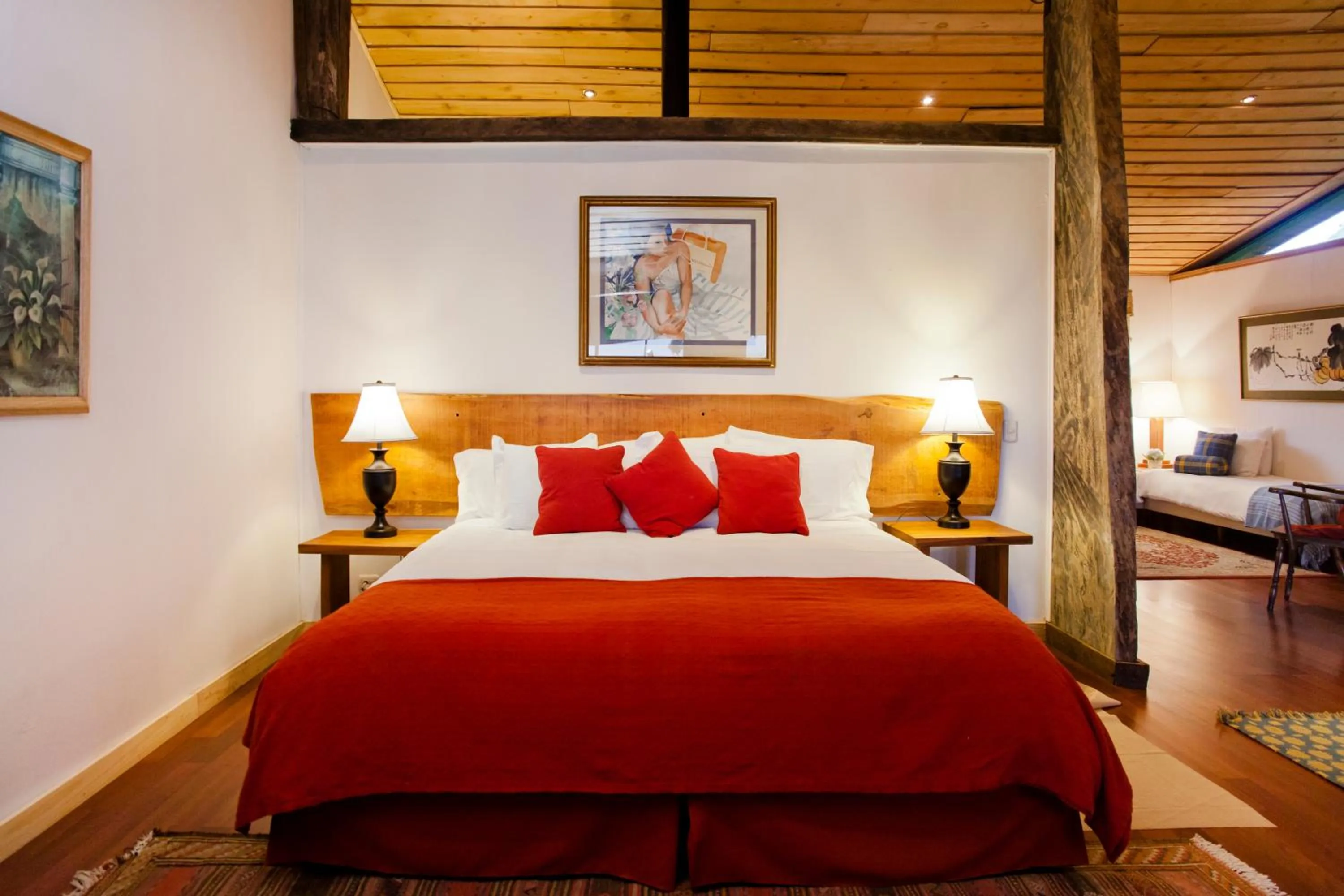 Photo of the whole room, Bed in Poas Volcano Lodge