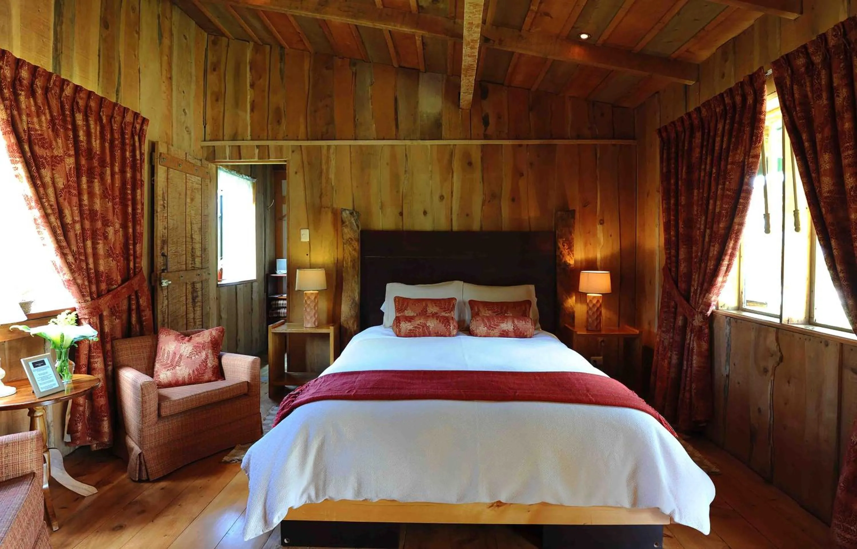 Bed in Poas Volcano Lodge