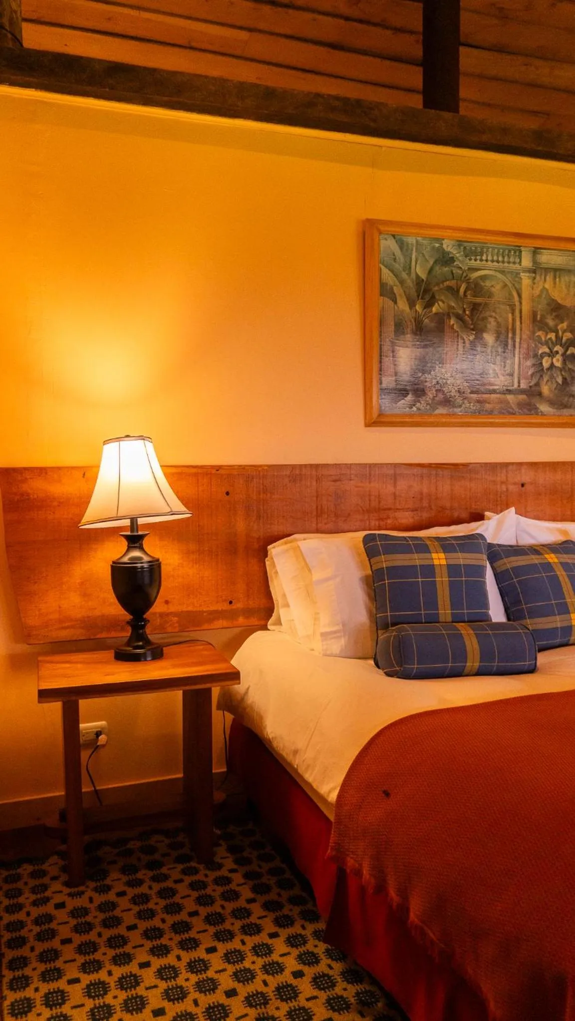 Bed in Poas Volcano Lodge