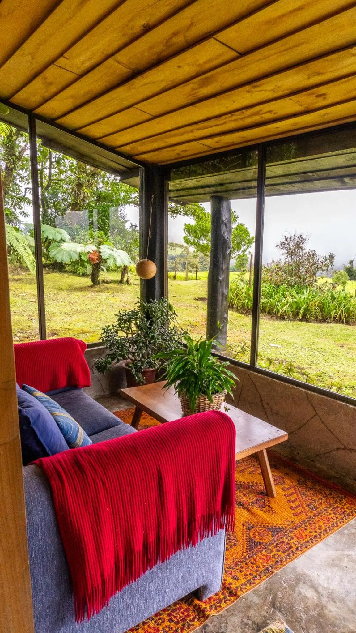 Living room in Poas Volcano Lodge
