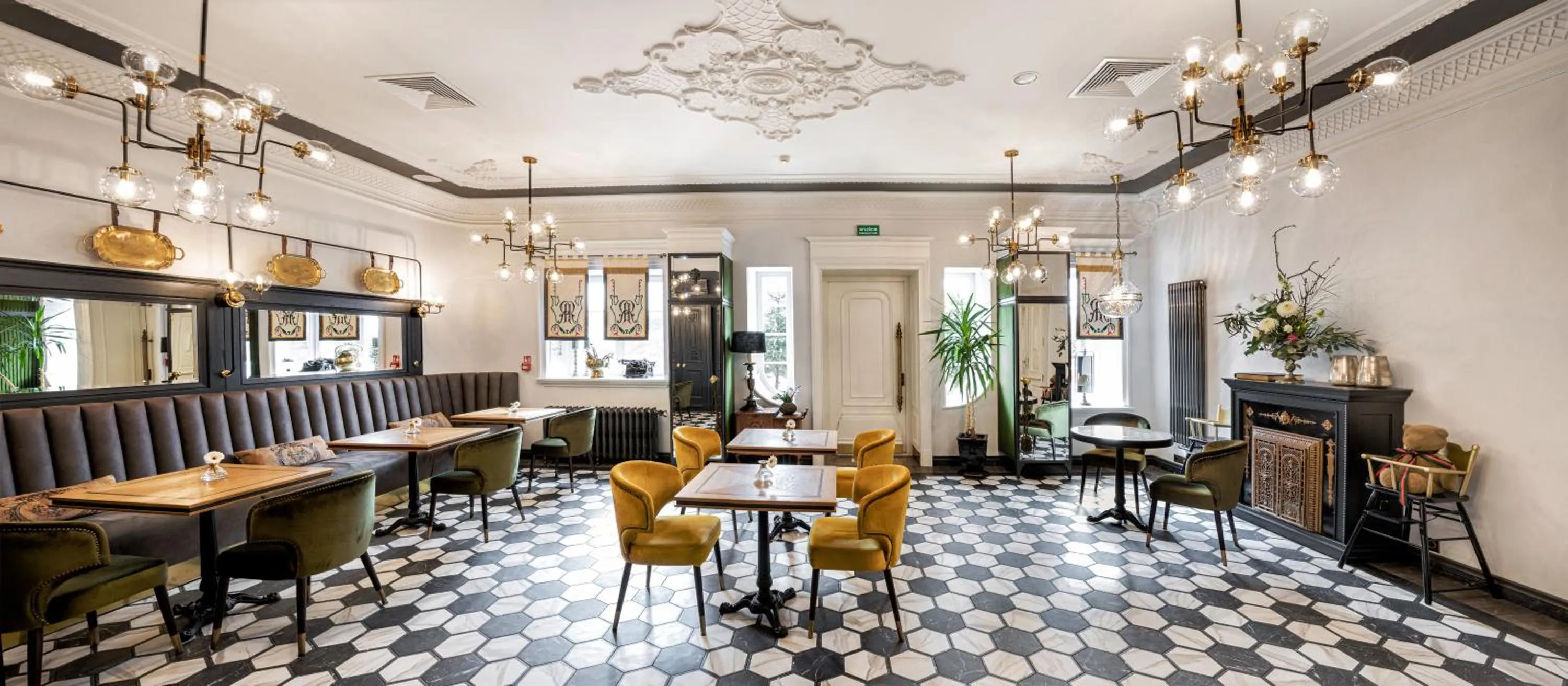 Restaurant/places to eat in Hotel Traugutta3