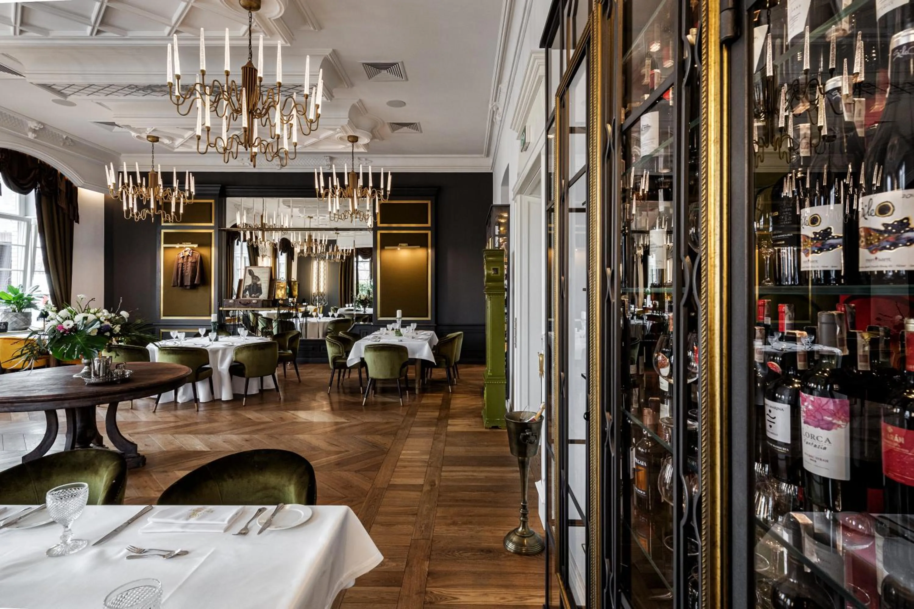 Restaurant/places to eat in Hotel Traugutta3