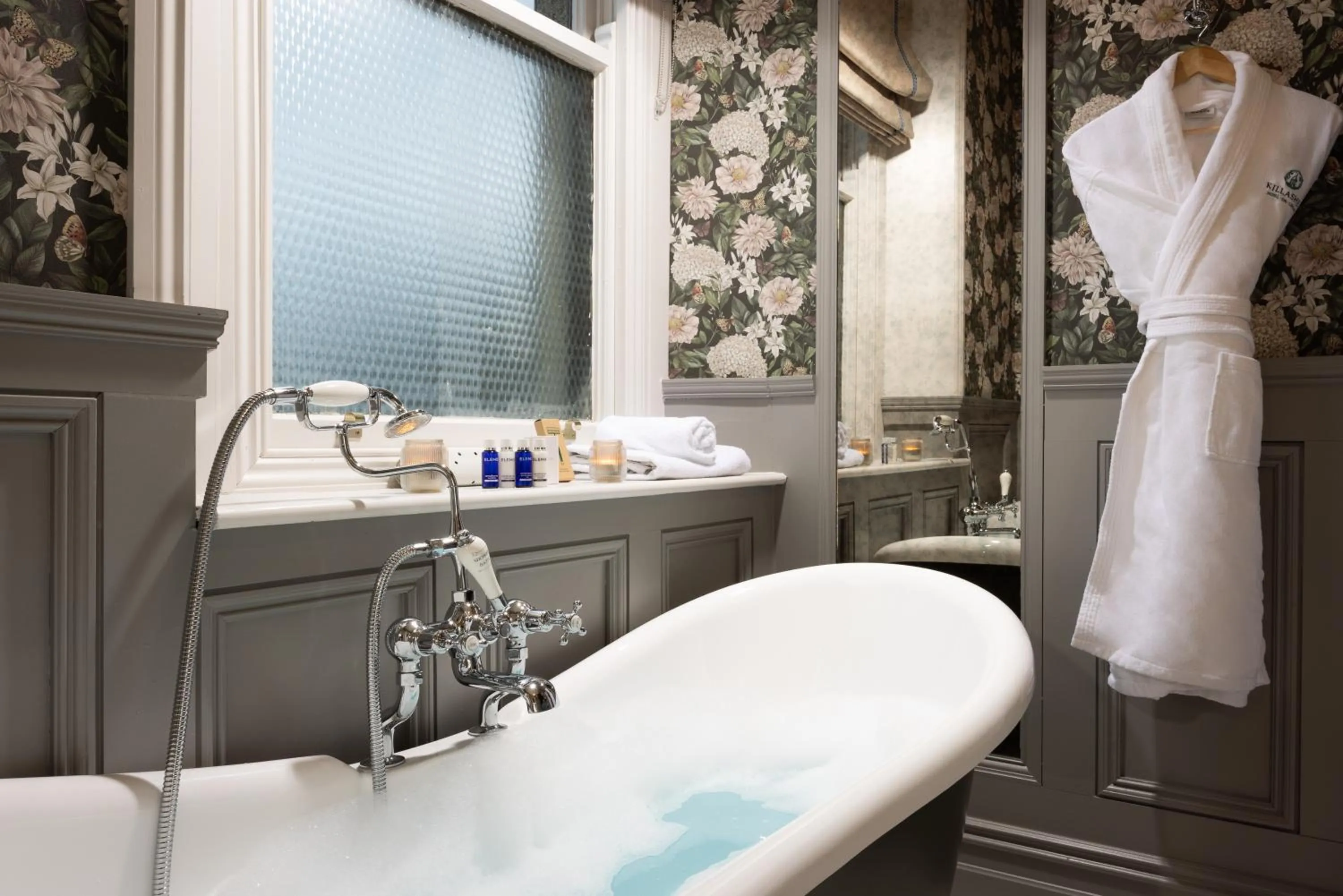 Bathroom in Killashee Hotel