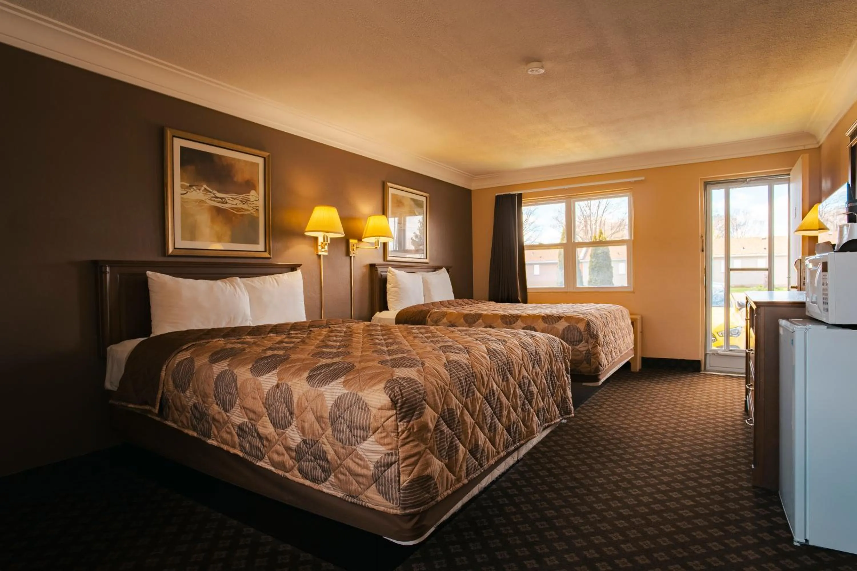 Double Room with Two Double Beds - Smoking in Faulds Motel