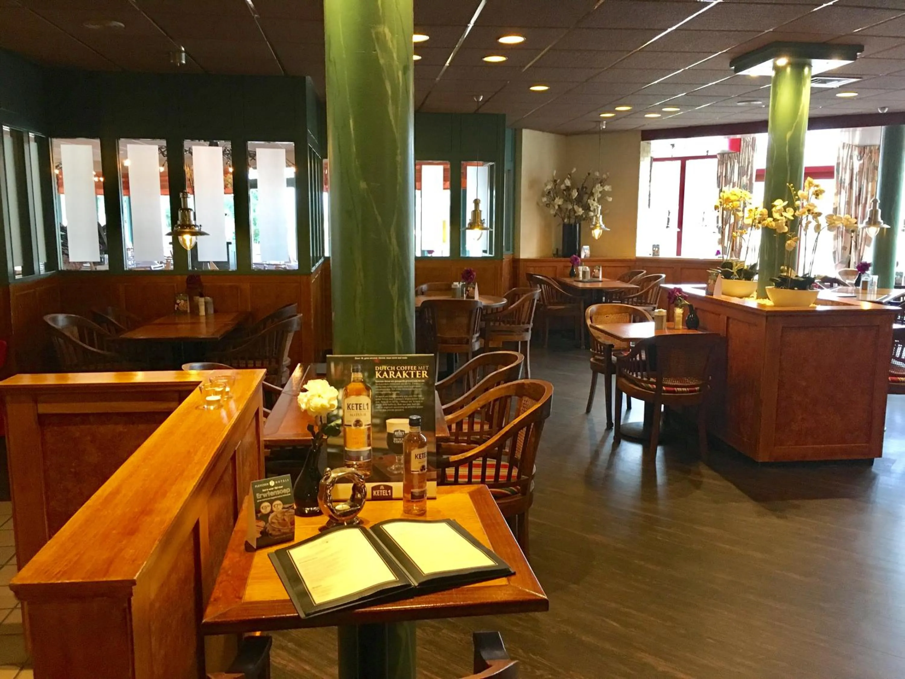 Food and drinks in Appartement De Kompaan, Resort Amelander Kaap