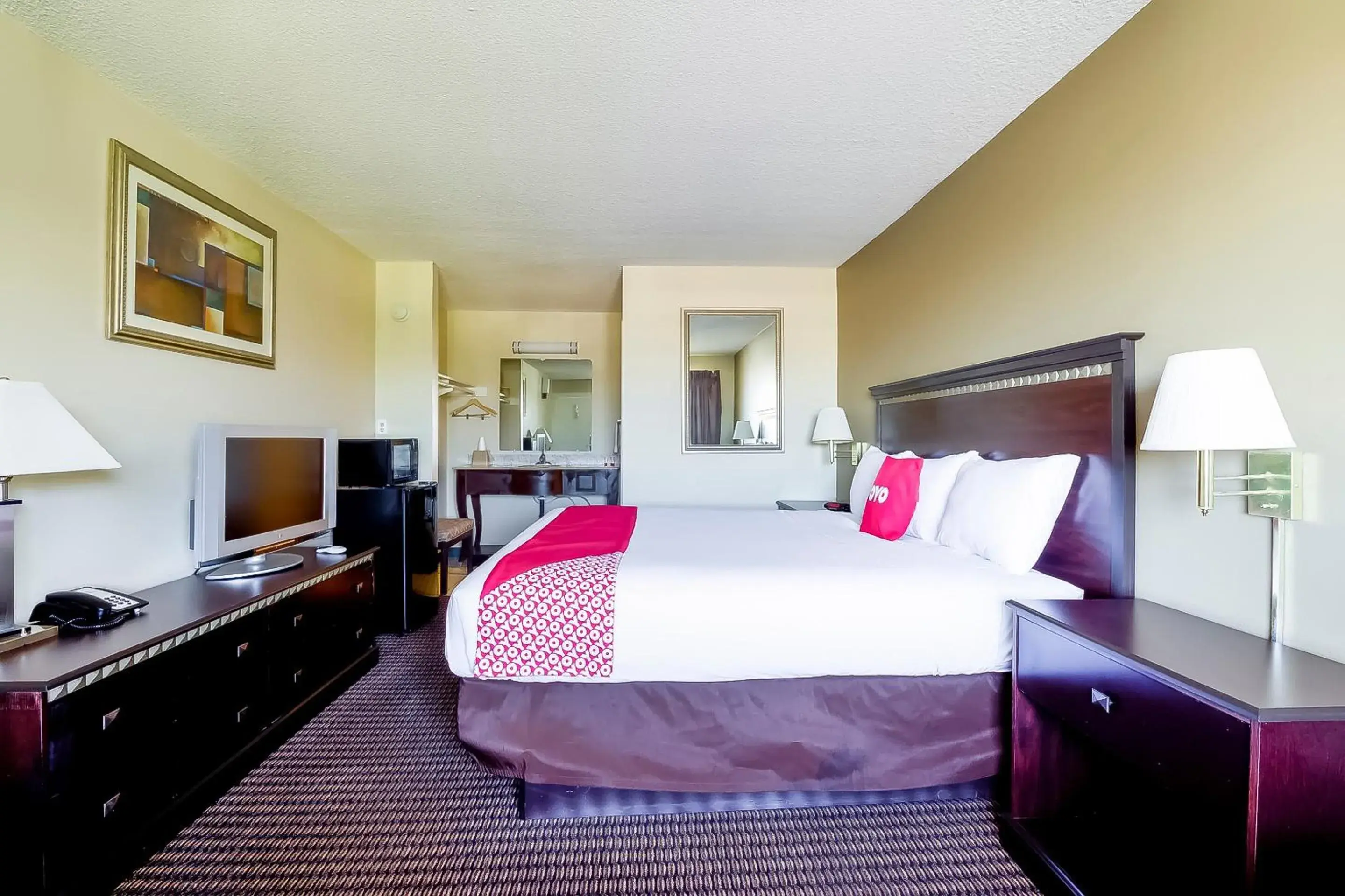 King Room in OYO Hotel Eloy Casa Grande near I-10 King Room in OYO Hotel Eloy Casa Grande near I-10