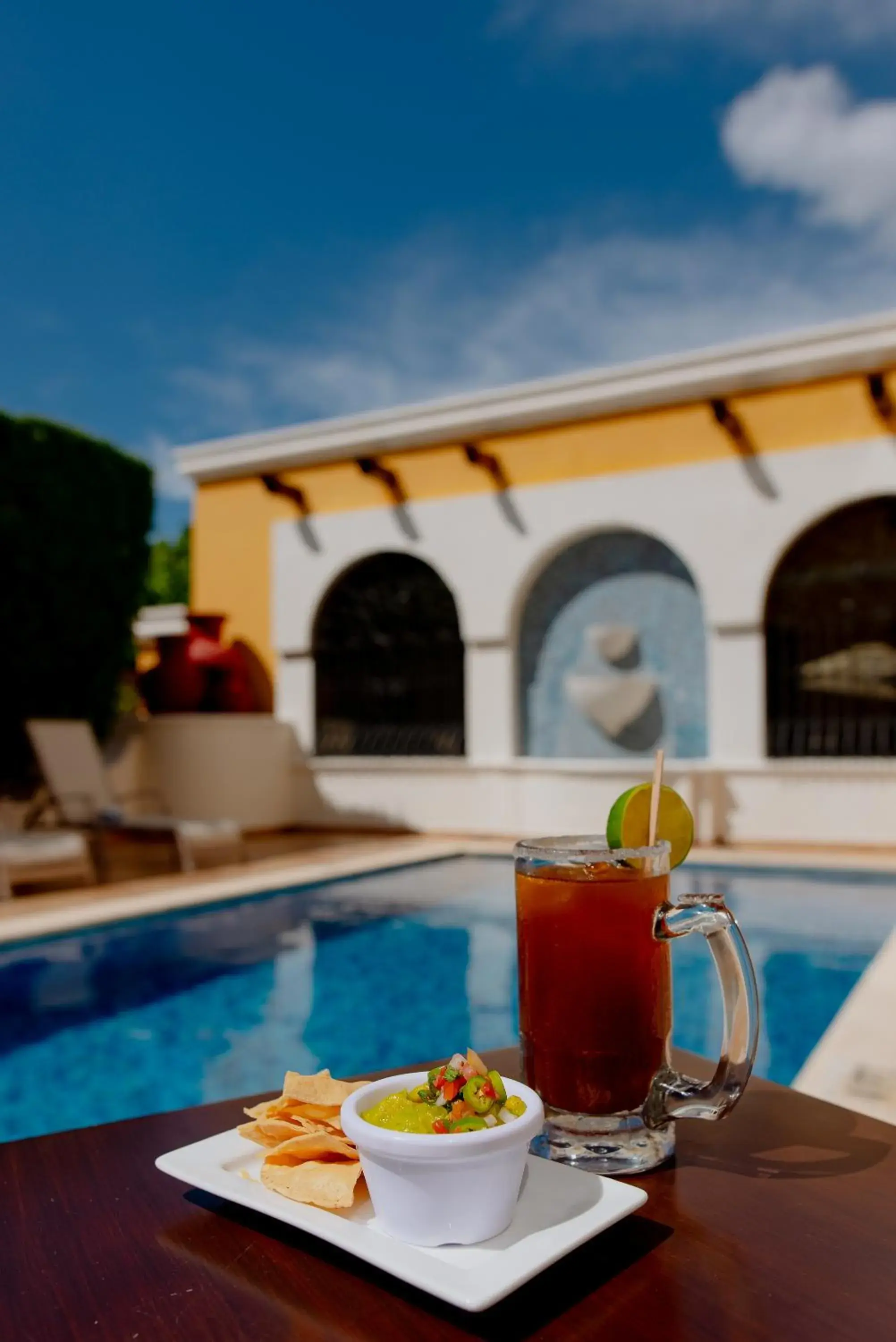 Swimming pool in Hotel Plaza Campeche Swimming pool in Hotel Plaza Campeche