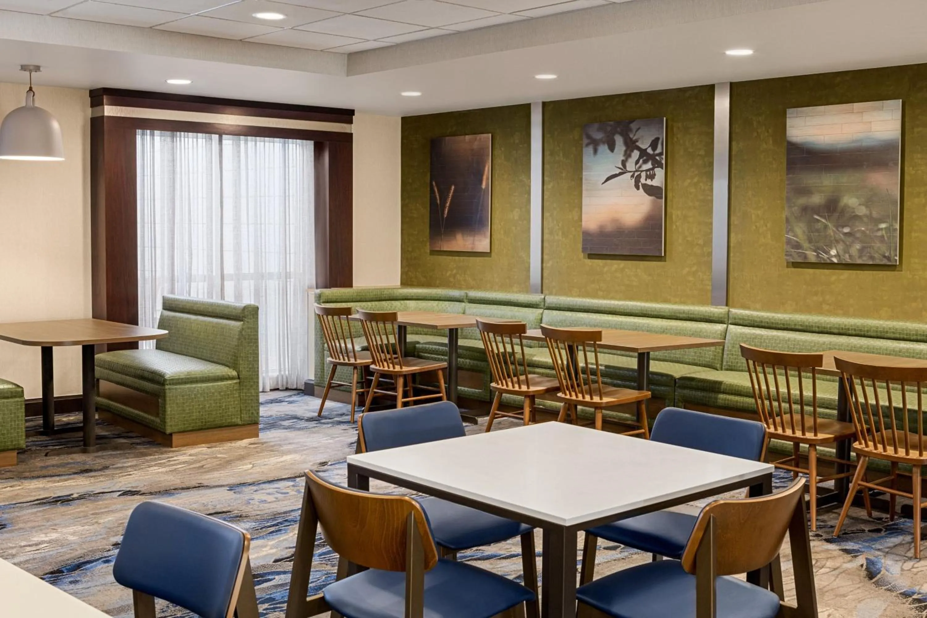 Restaurant/places to eat in Fairfield Inn & Suites by Marriott Amarillo Airport