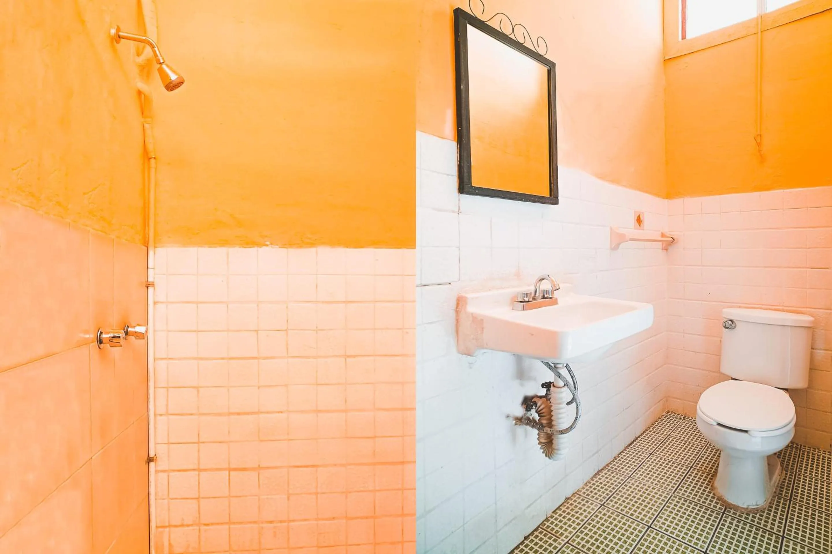 Bathroom in Capital O Los Angeles, Chiapa de Corzo