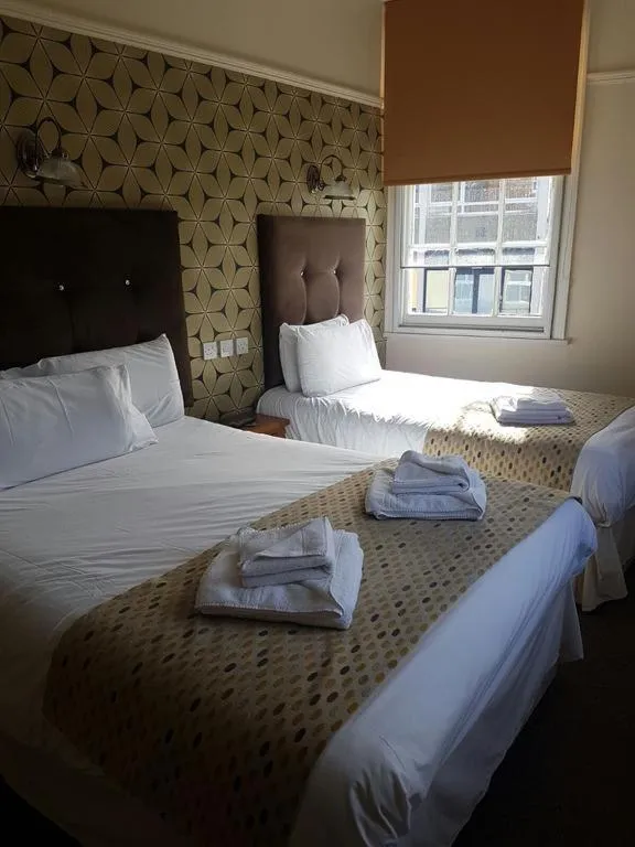 Bed in The Kingstanding Inn