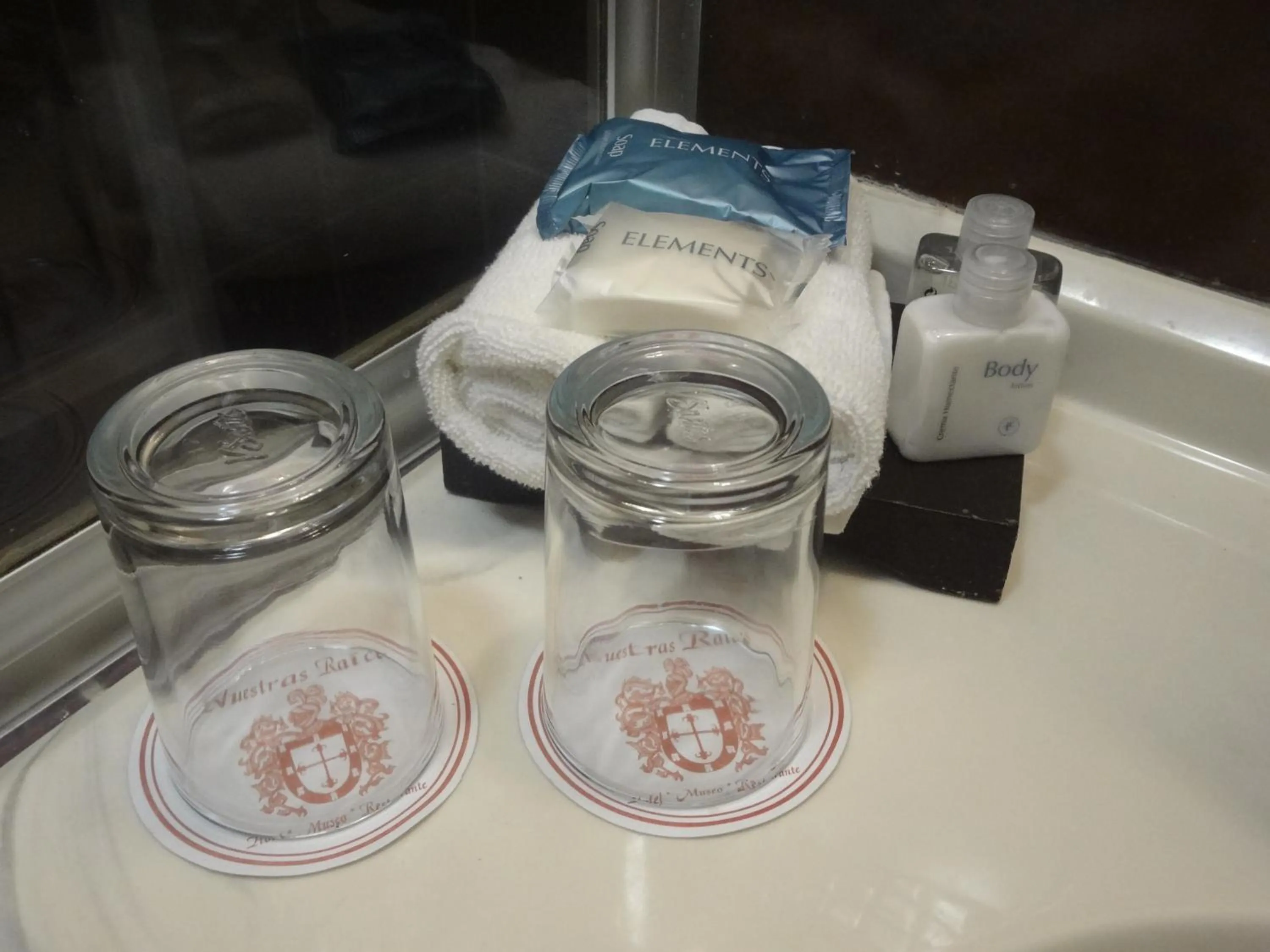 Bathroom in Nuestras Raíces Hotel - Museo - Restaurante