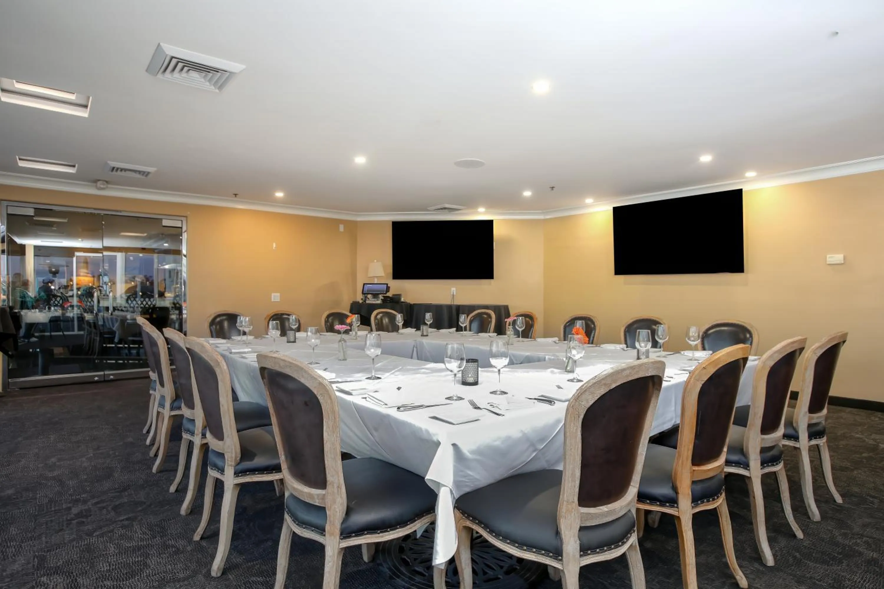 Meeting/conference room in SeaVenture Beach Hotel