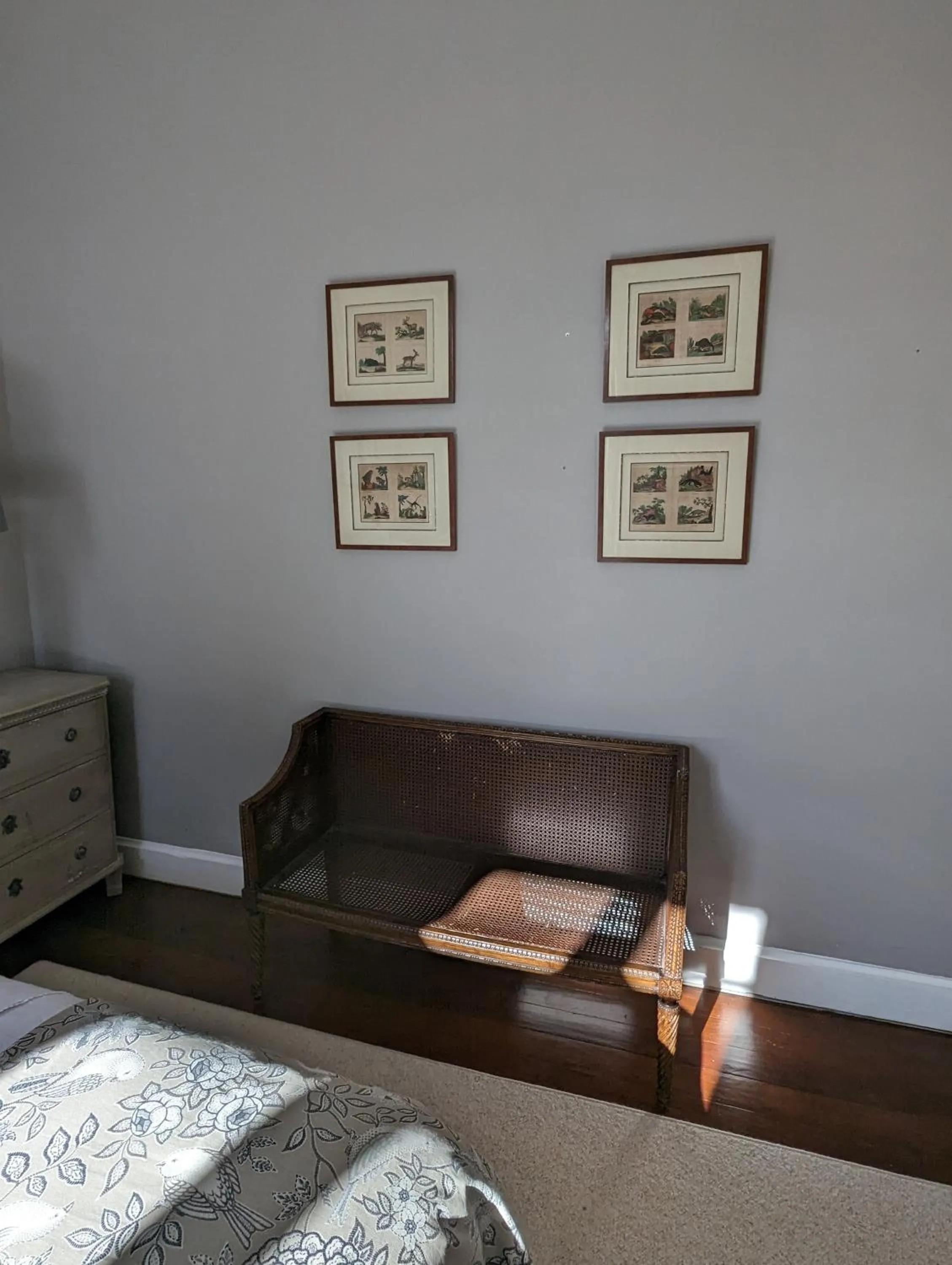 Bed in Chateau de Thuries