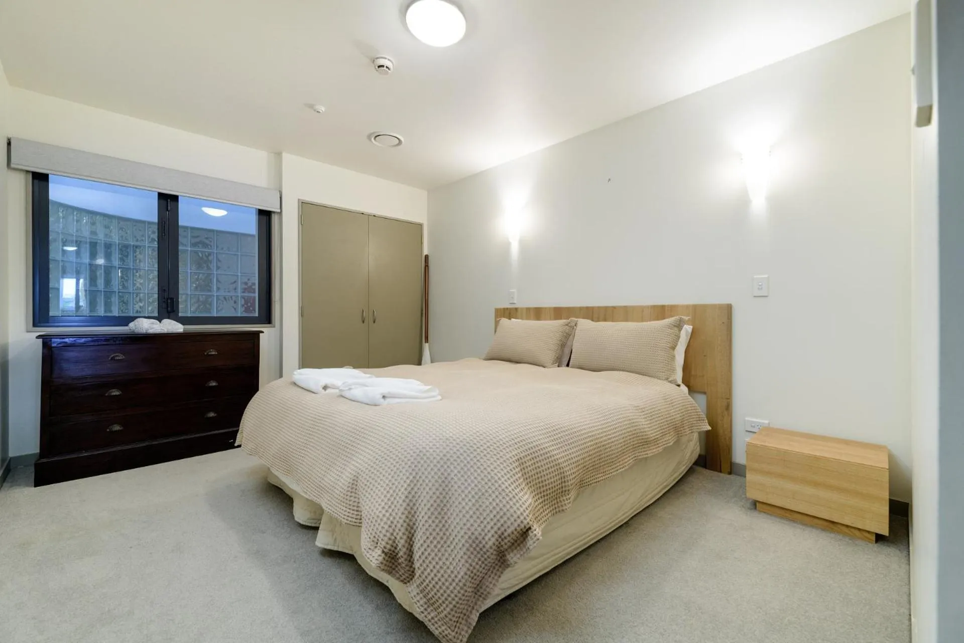 Bed in The Anchorage Apartments