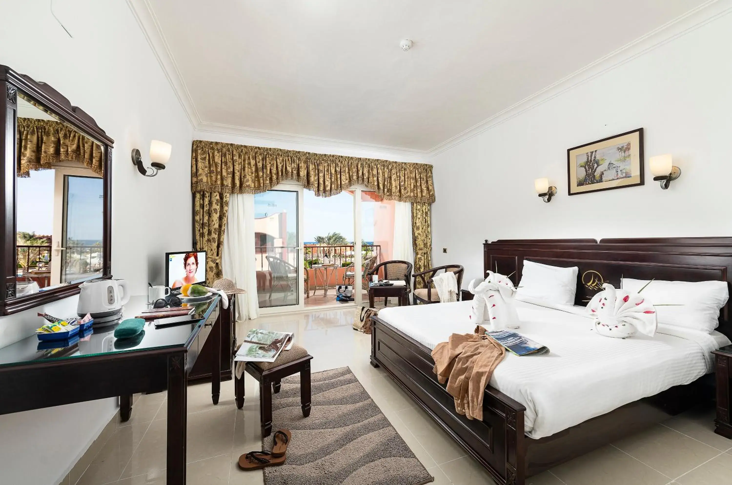 Bed in Three Corners Happy Life Beach Resort Bed in Three Corners Happy Life Beach Resort