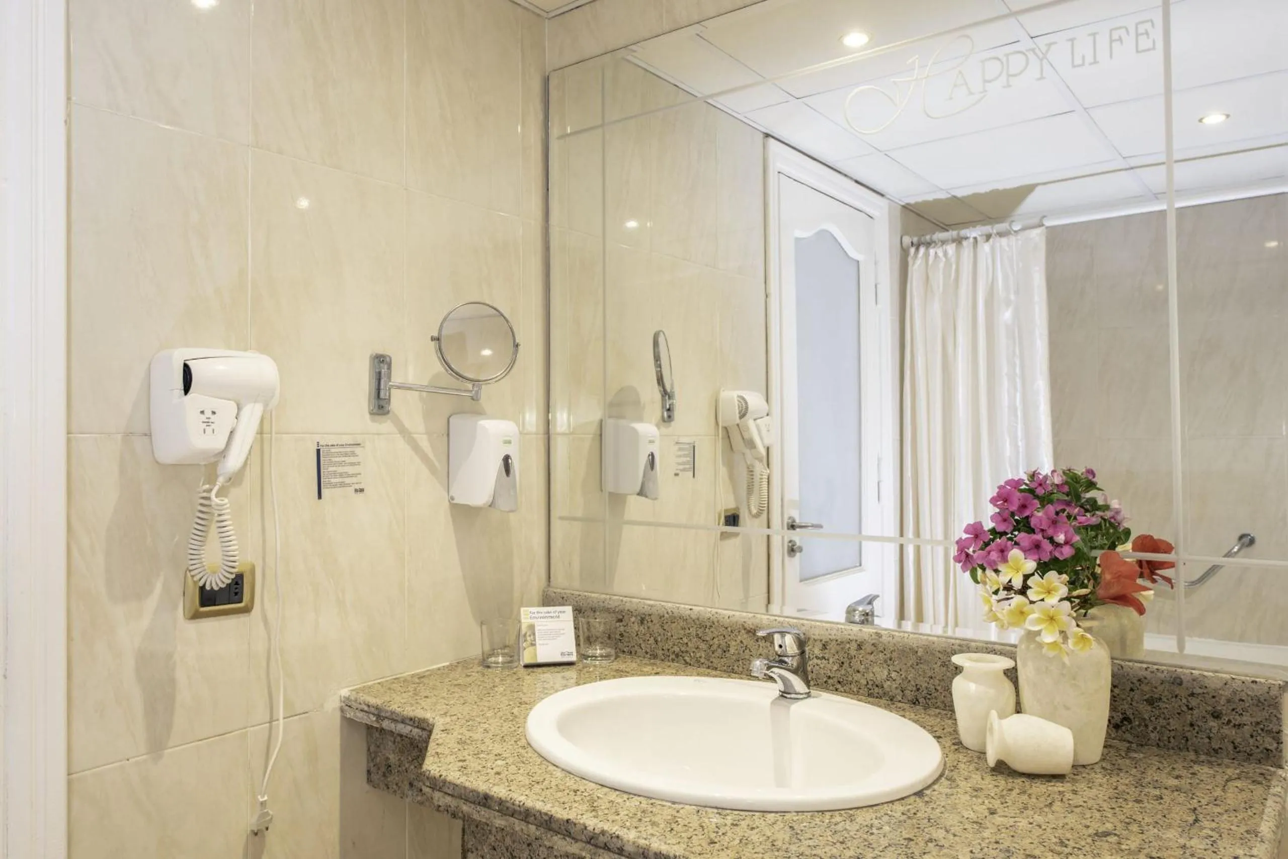 Bathroom in Three Corners Happy Life Beach Resort