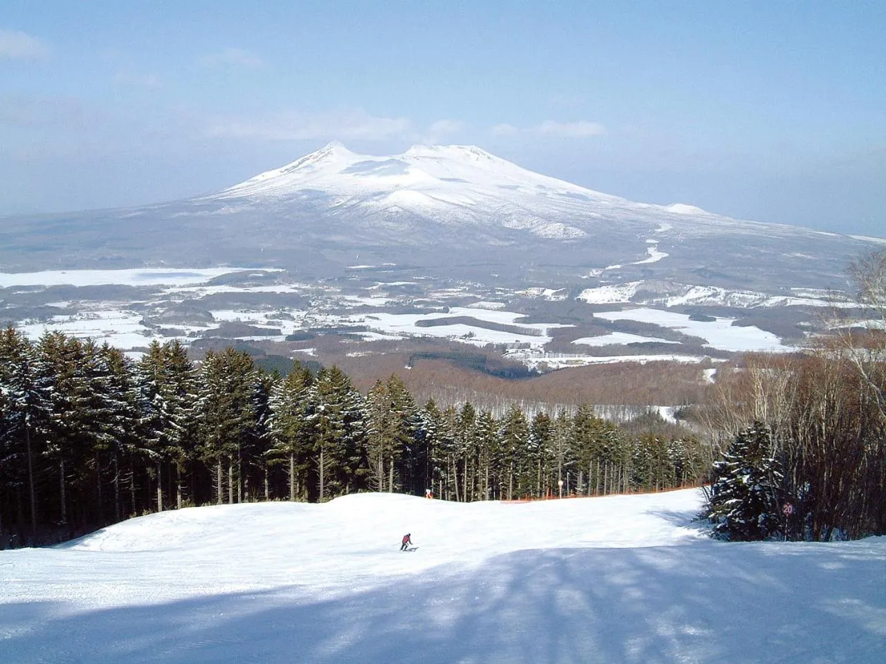 Skiing in Hakodate-Onuma Prince Hotel