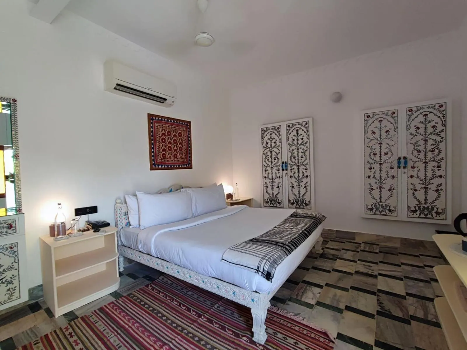 Photo of the whole room, Bed in The Stepwell Hotel