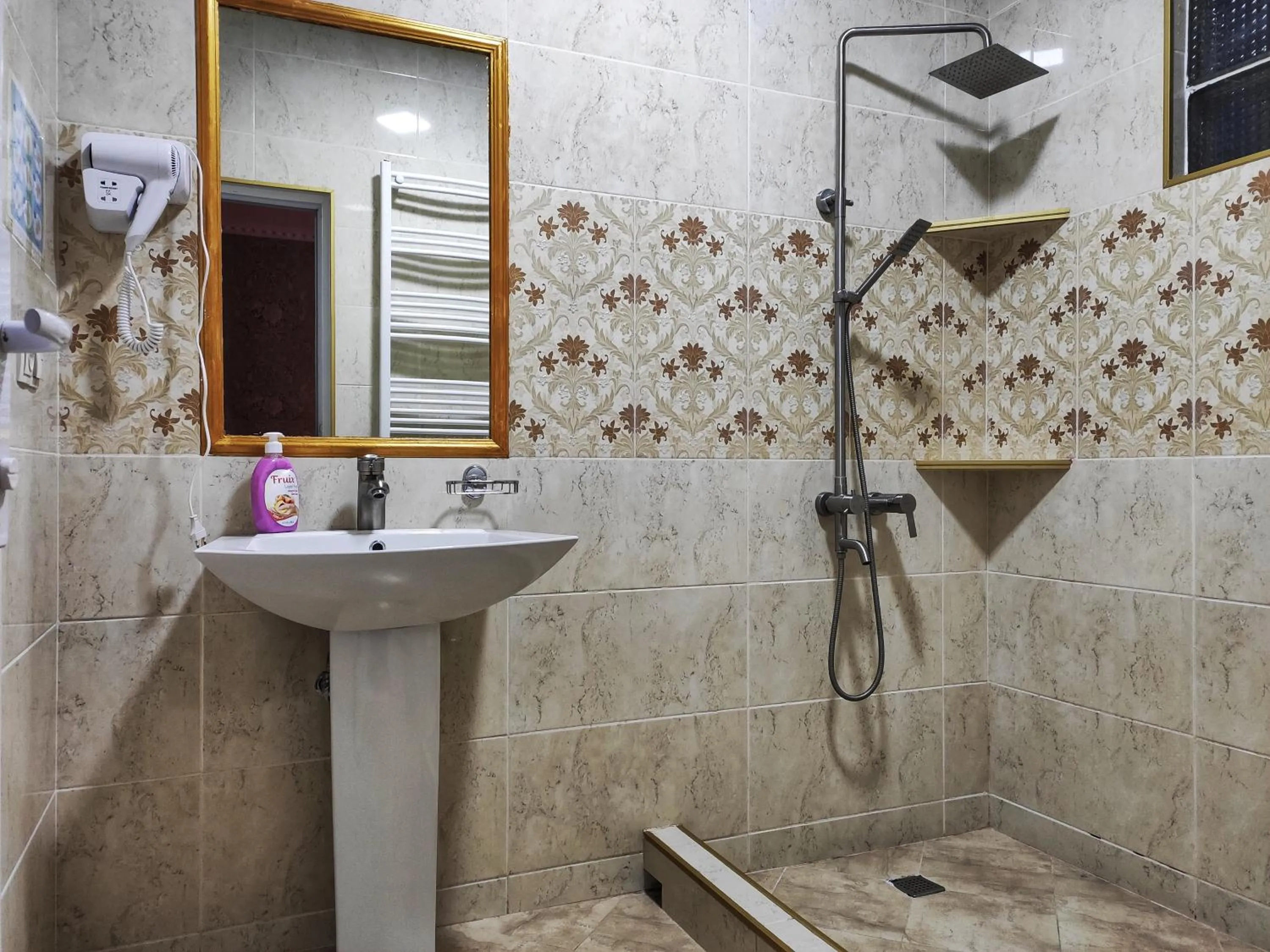Sophia's GuestHouse