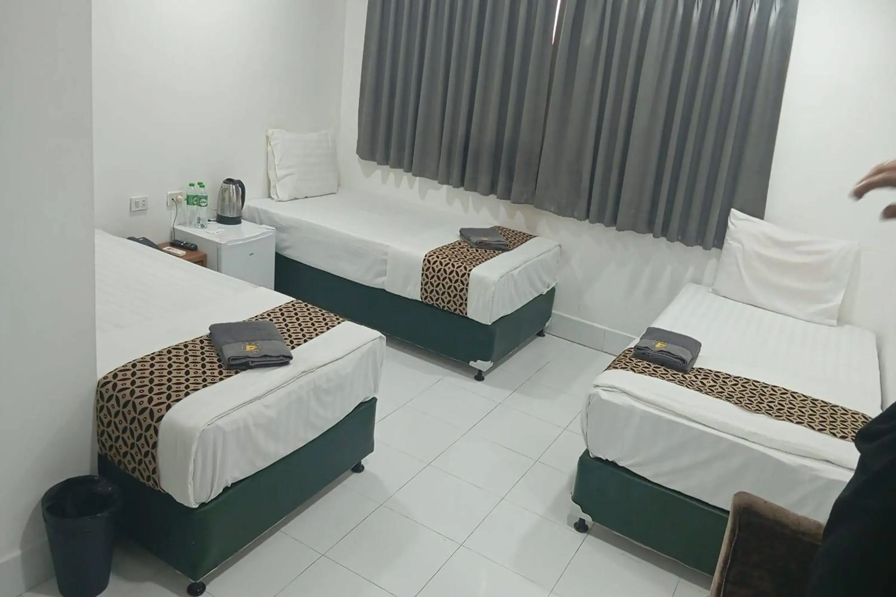 Triple Room in Papa Ji Hotel and Restaurant Triple Room in Papa Ji Hotel and Restaurant