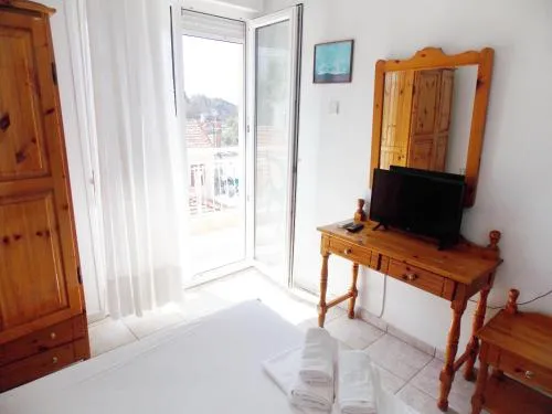 Hotel Sgouridis
